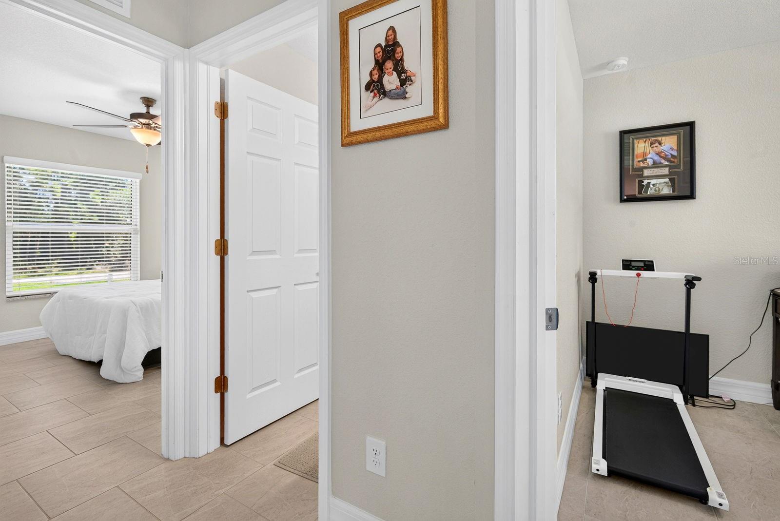 2775 WYOLA AVE — photo 39