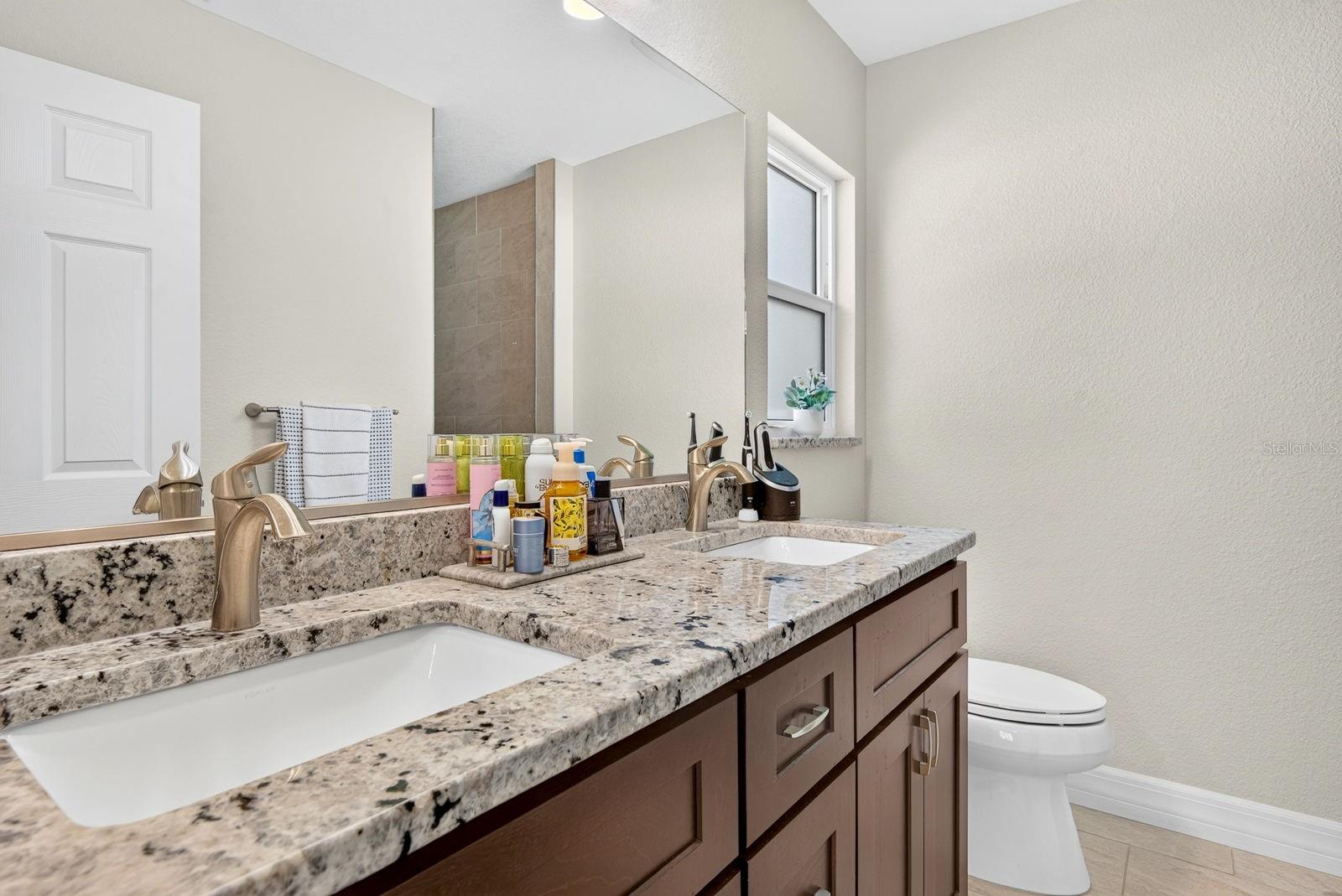 2775 WYOLA AVE — photo 37