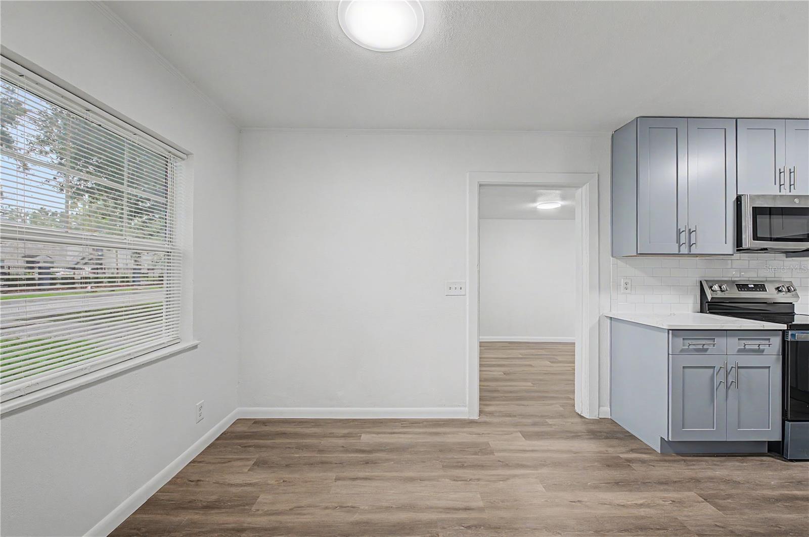 810 E 120TH AVE — photo 12