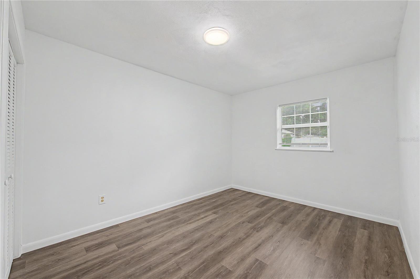 810 E 120TH AVE — photo 31
