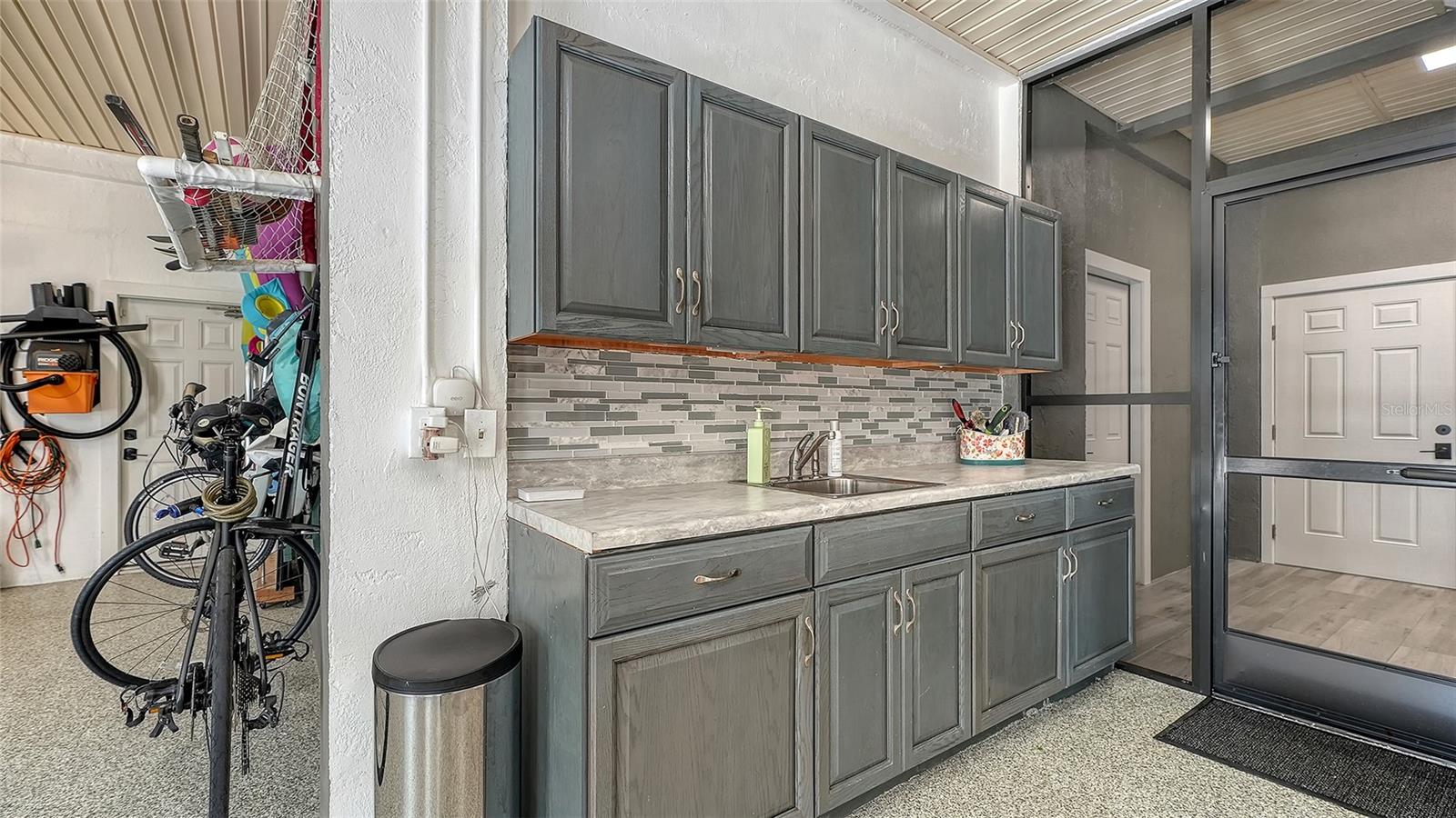 7418 WESTMORELAND DR — photo 33