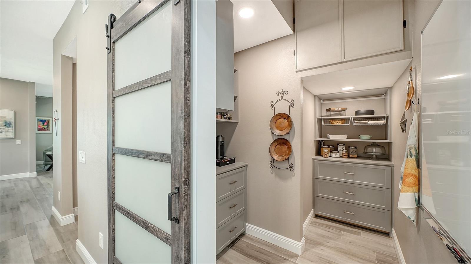 7418 WESTMORELAND DR — photo 16