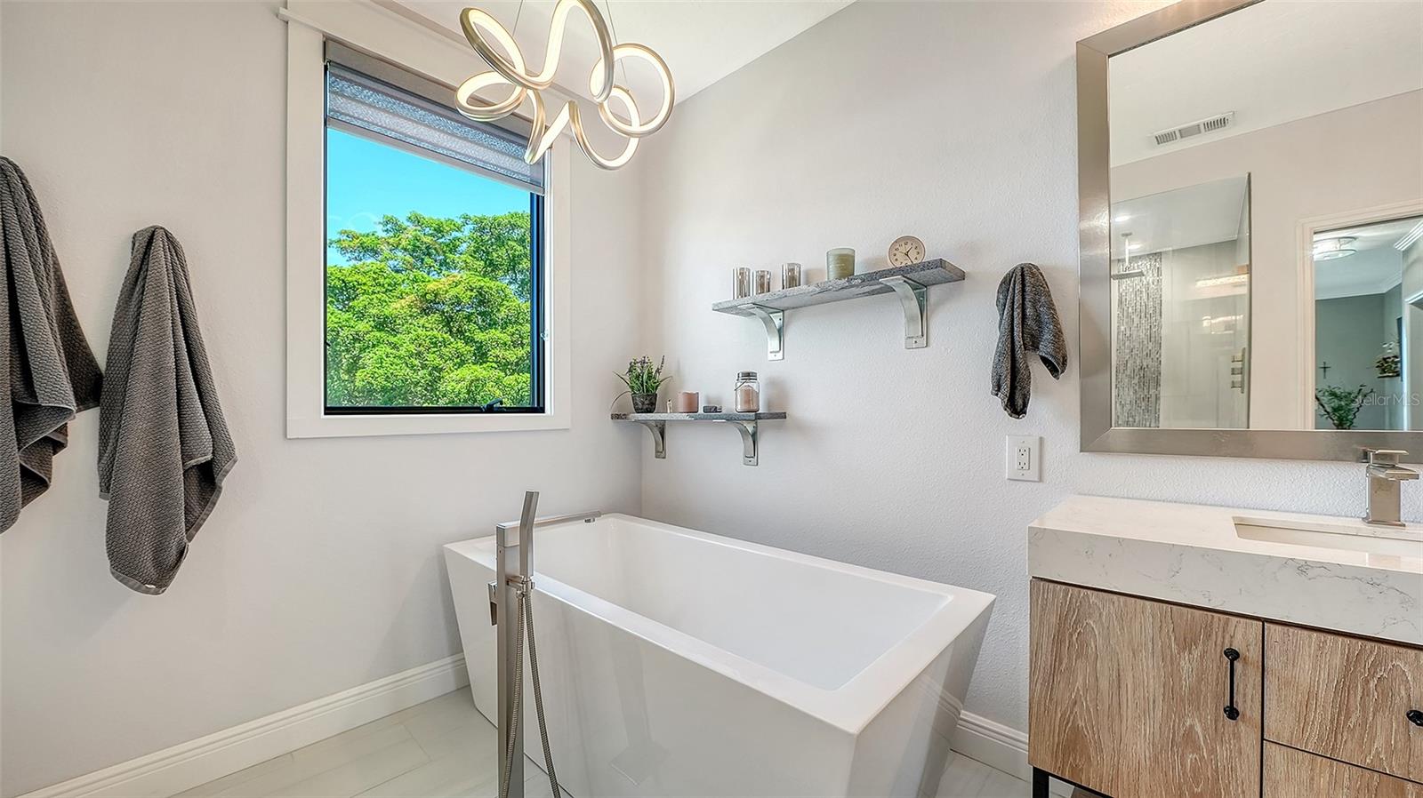 7418 WESTMORELAND DR — photo 22