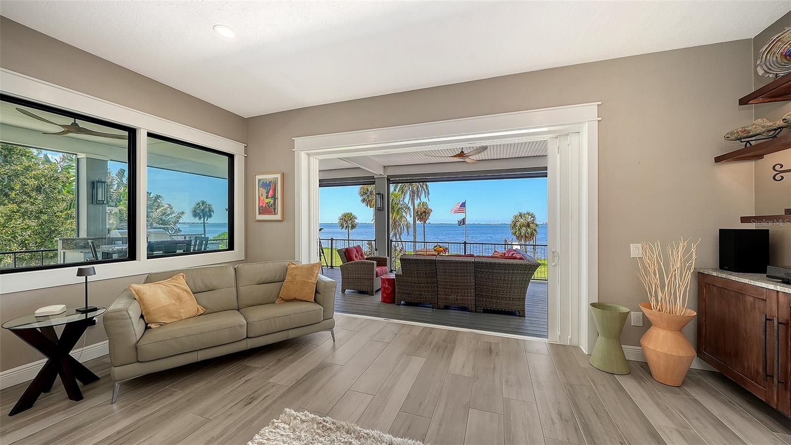 7418 WESTMORELAND DR — photo 11