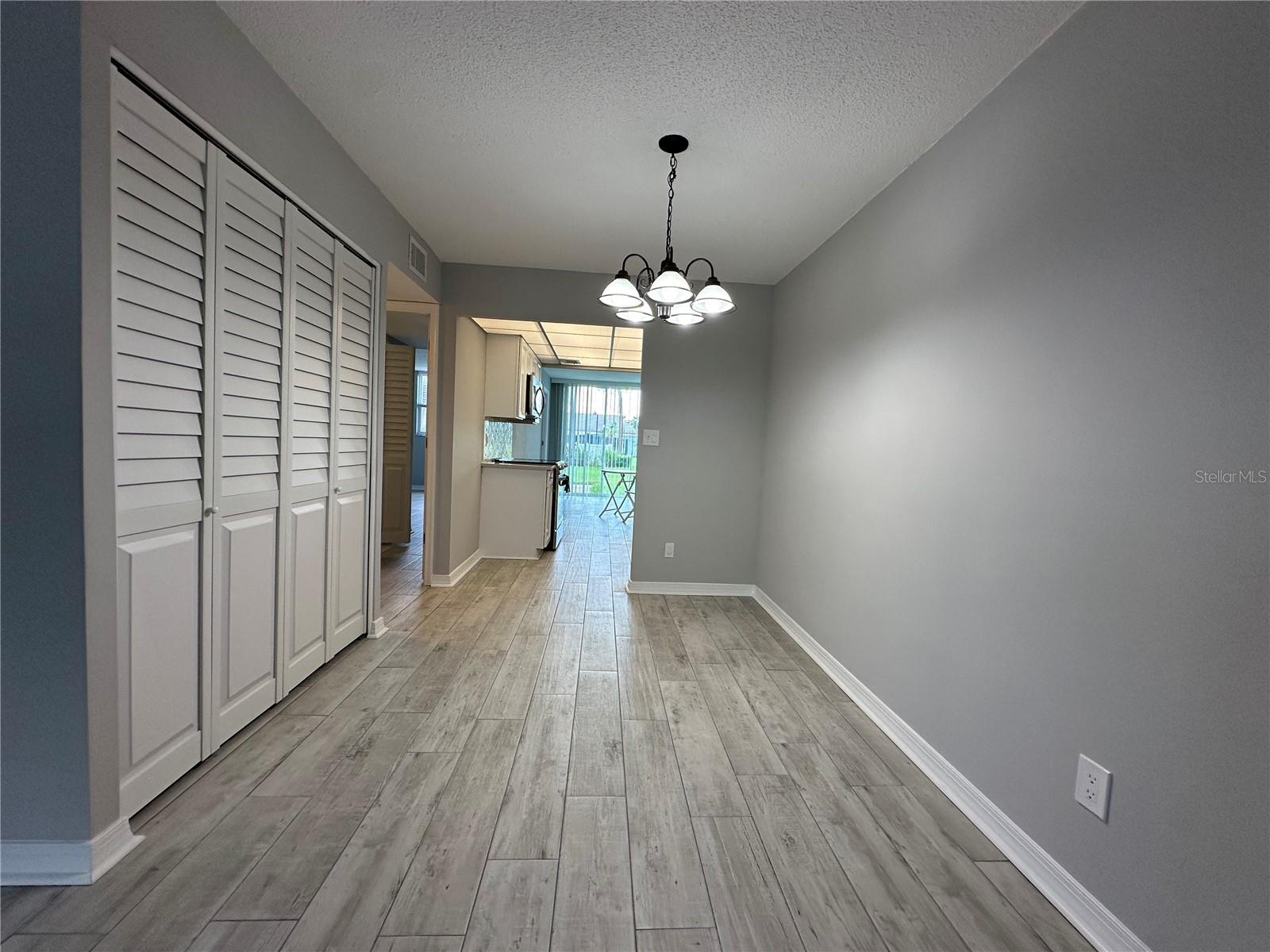 4720 LOCUST ST NE #101 — photo 8