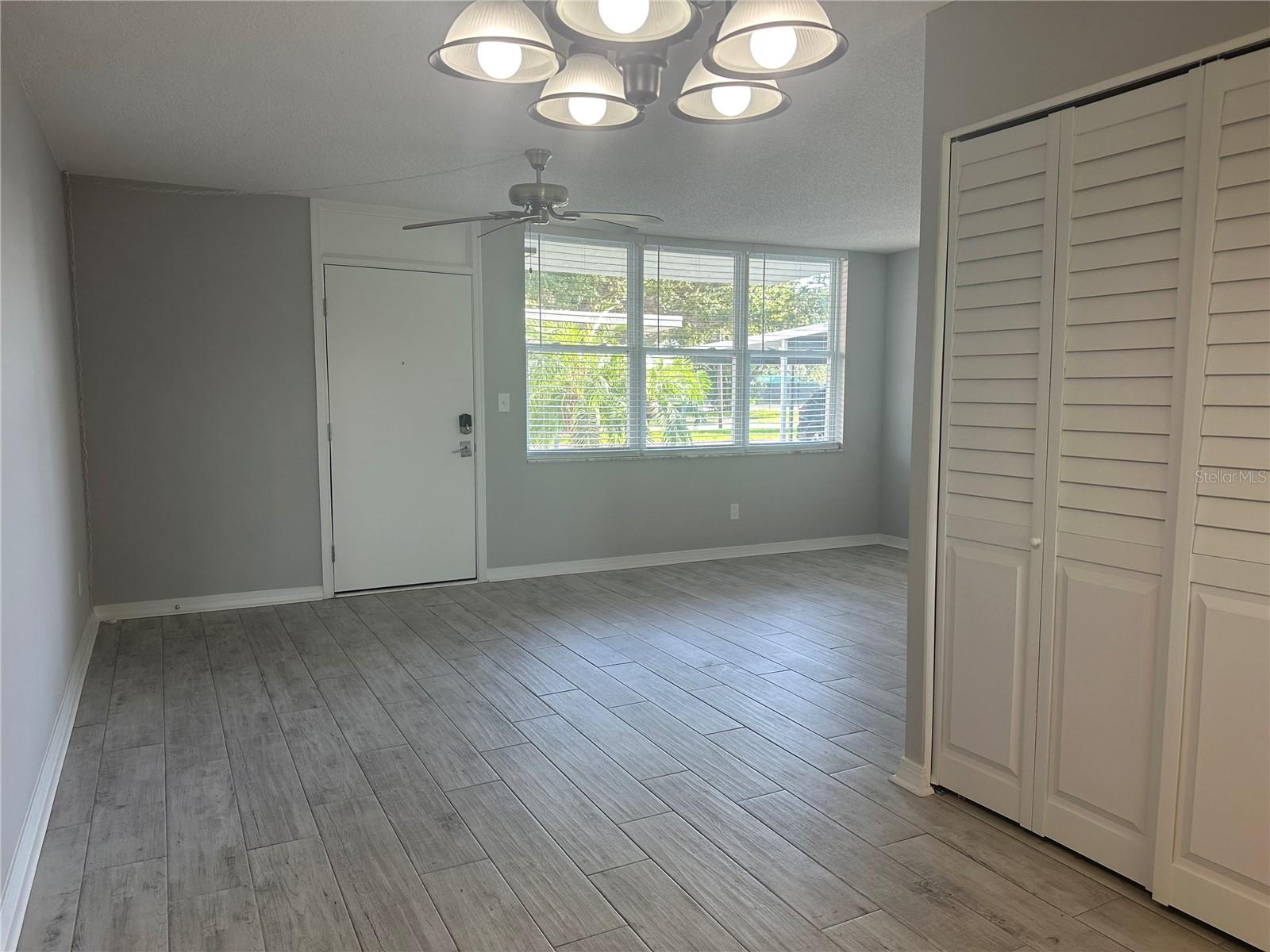 4720 LOCUST ST NE #101 — photo 9