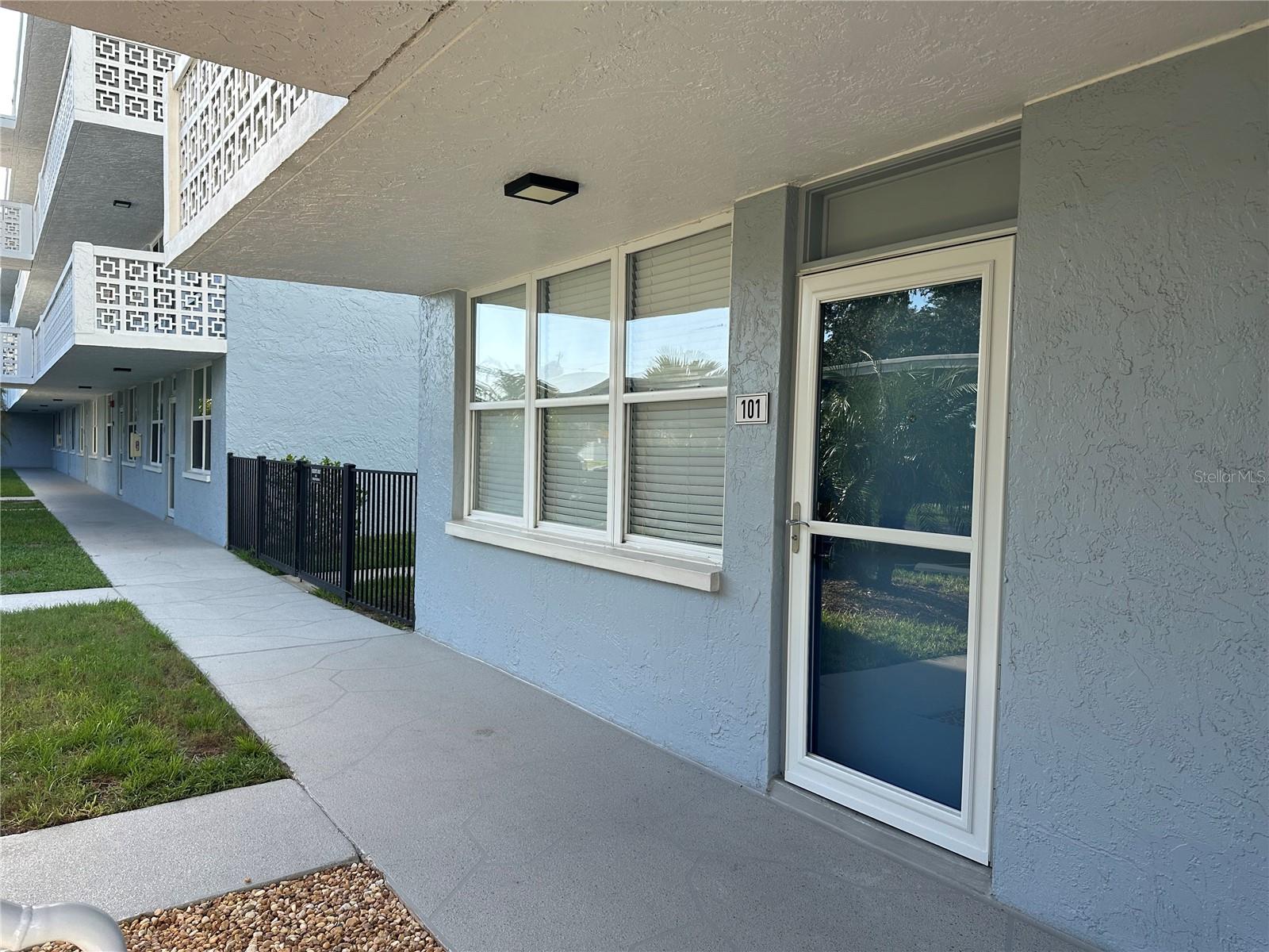 4720 LOCUST ST NE #101 — photo 3
