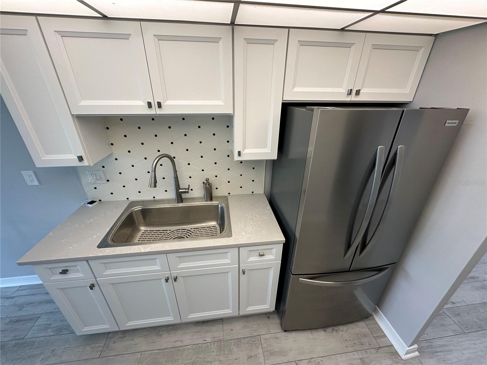 4720 LOCUST ST NE #101 — photo 4