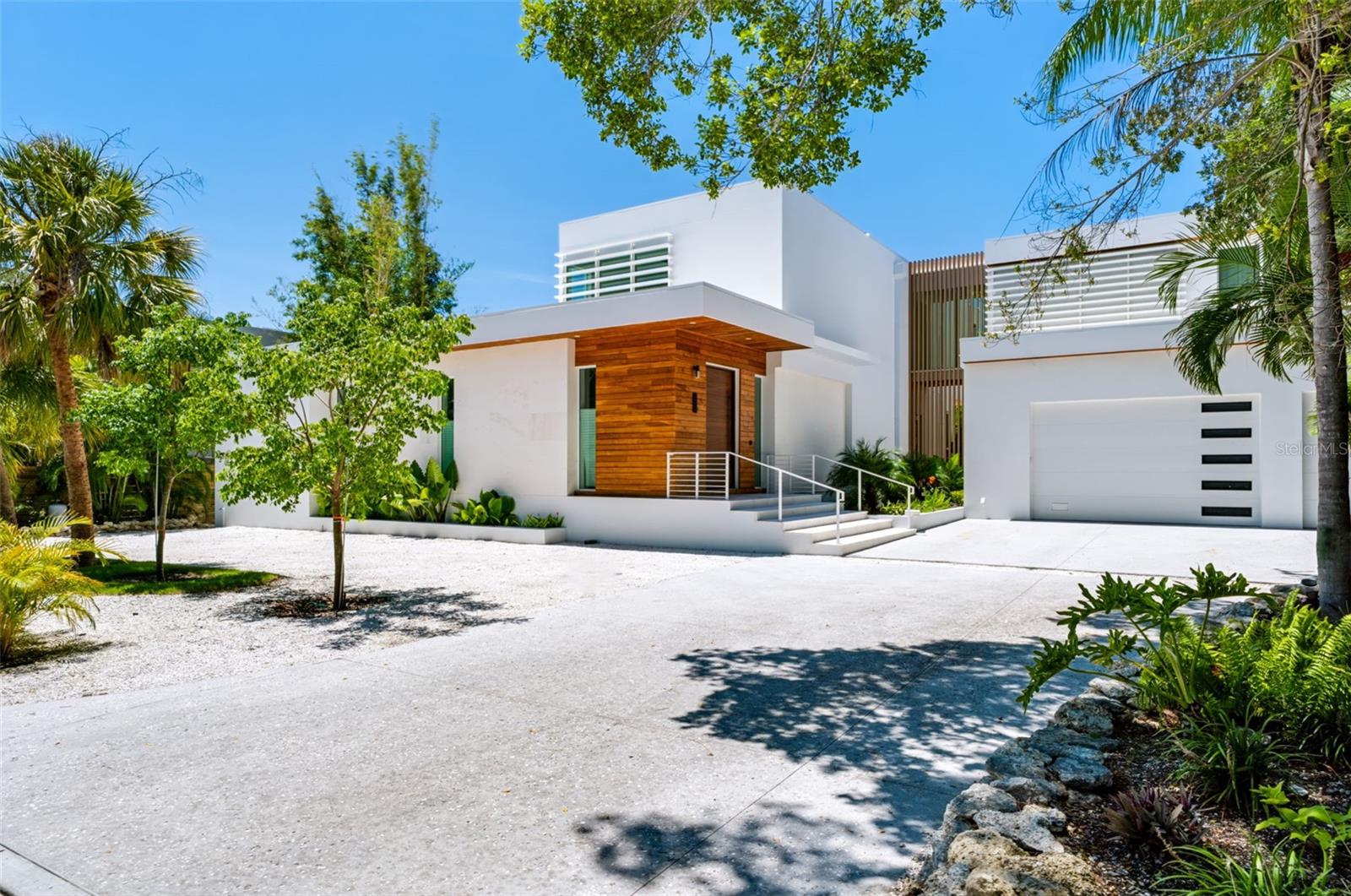 1355 ROBERTS BAY LN — photo 4