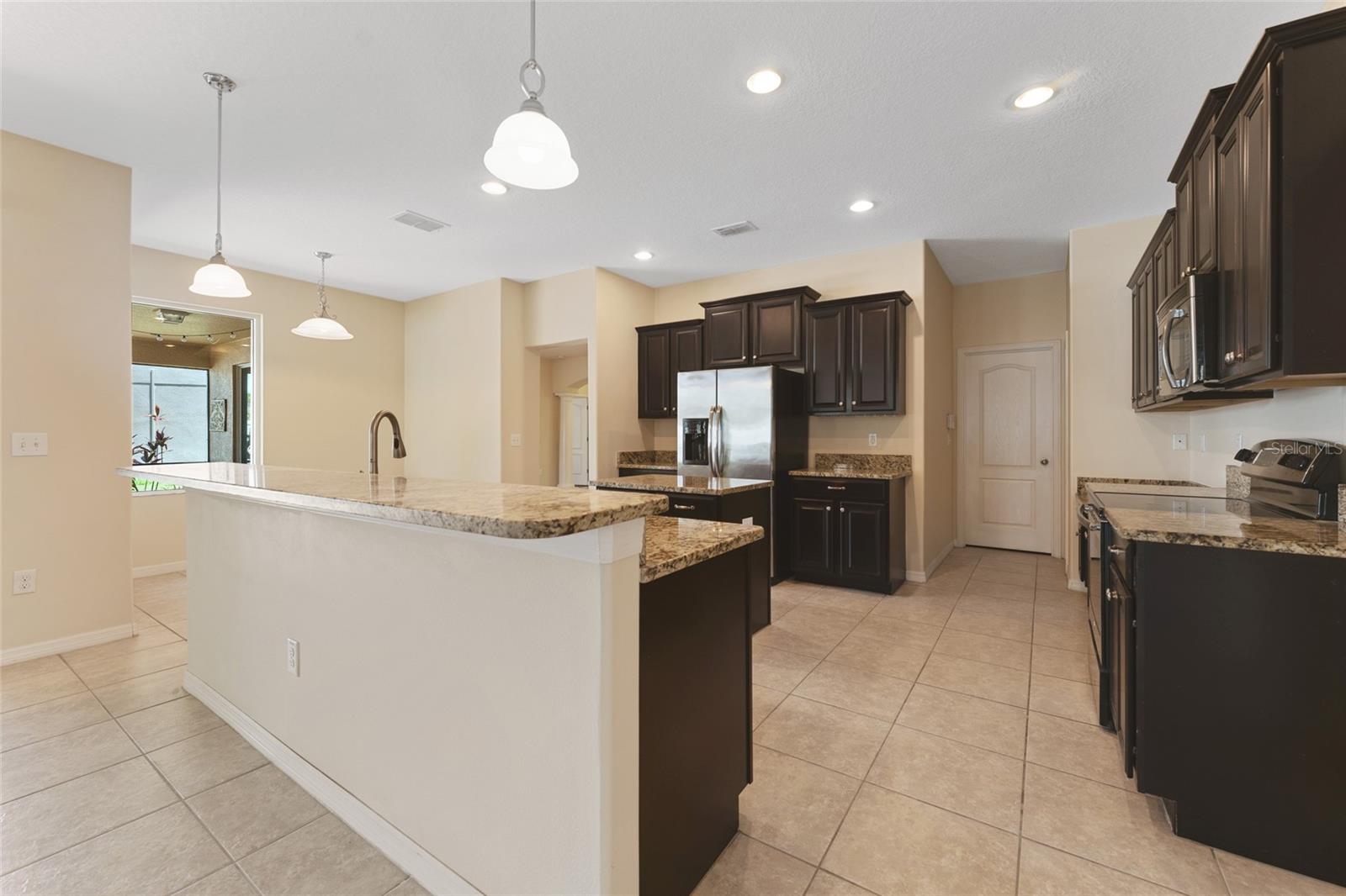2637 YUKON CLIFF DR — photo 16
