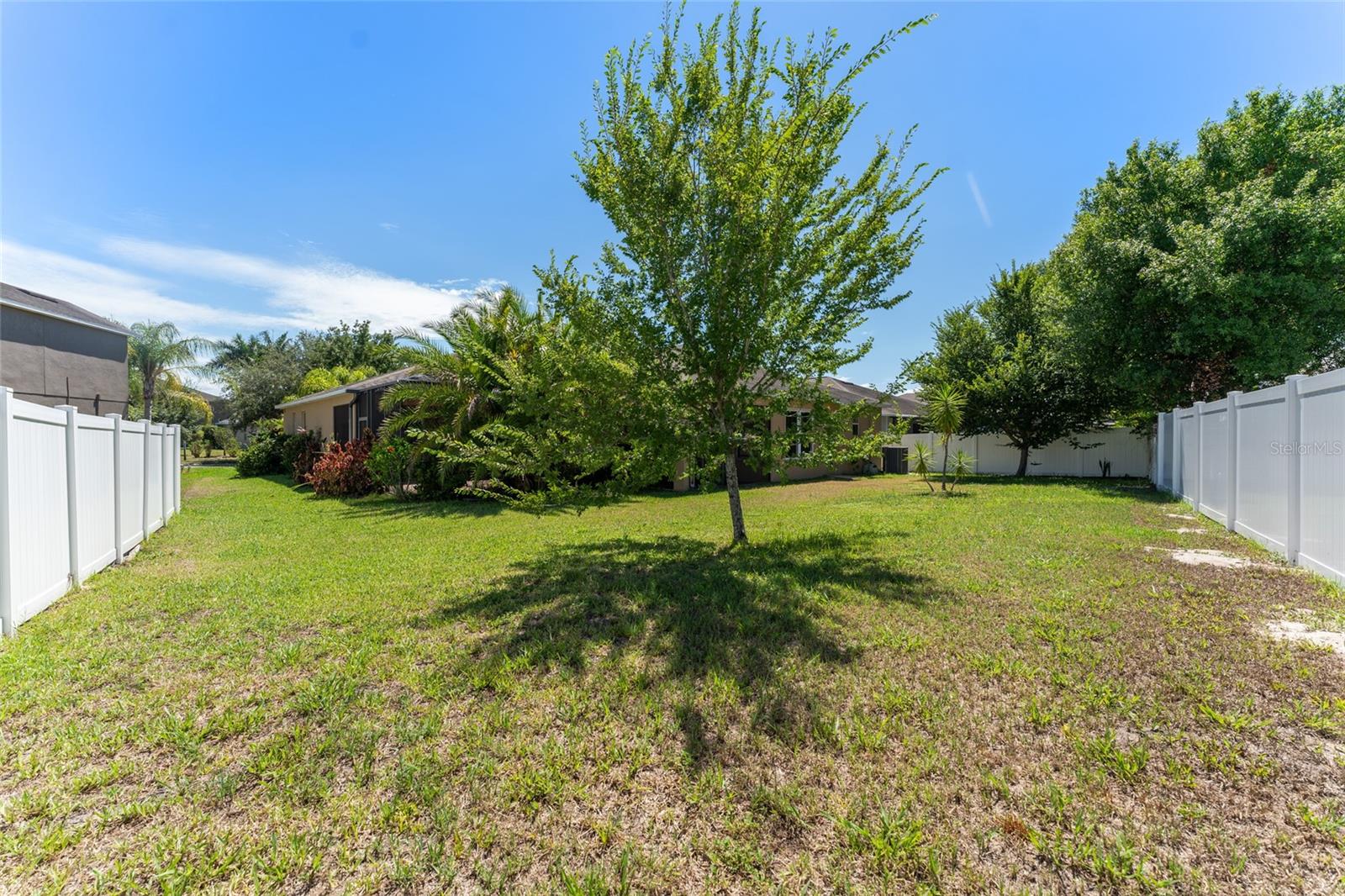 2637 YUKON CLIFF DR — photo 44