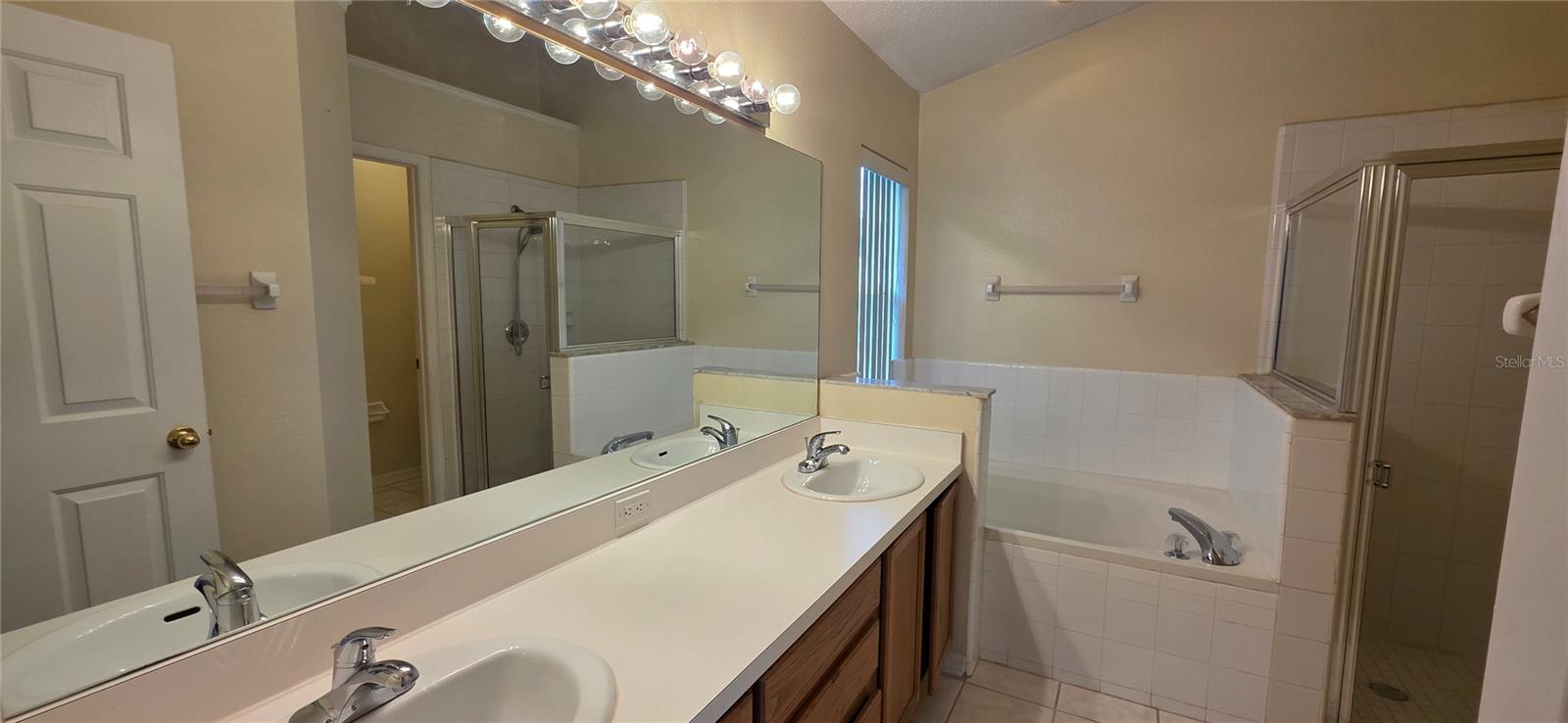 2546 SIENA WAY — photo 33