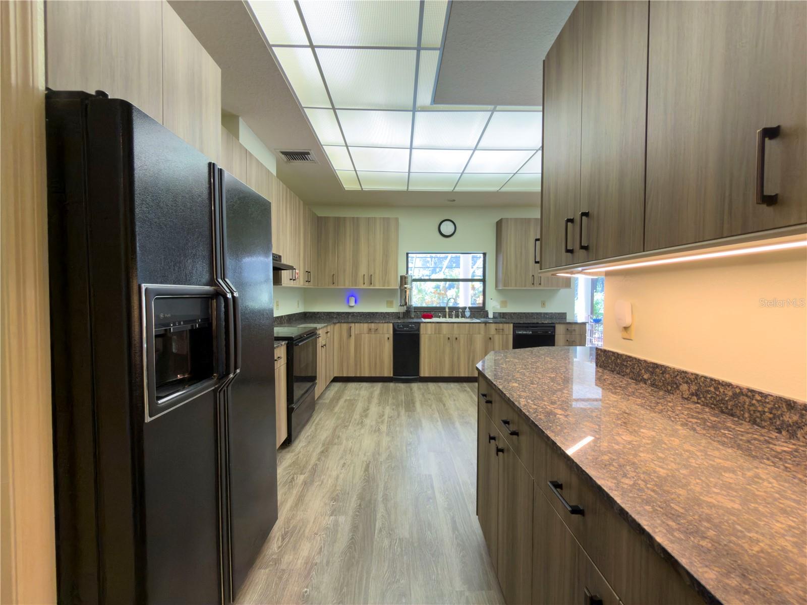 11708 ORANGE GROVE DR — photo 33