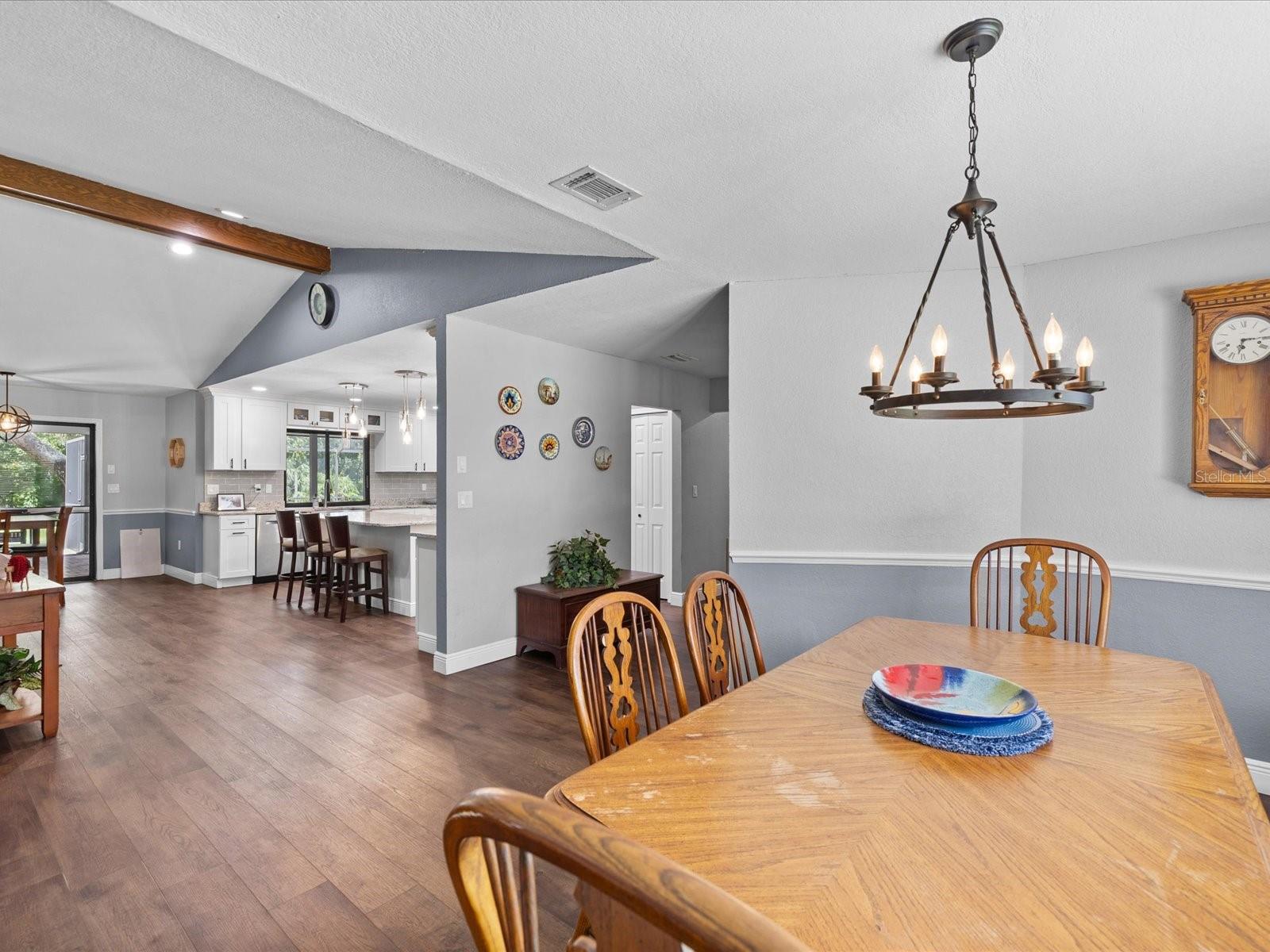 6655 MILLSTONE DRIVE — photo 8
