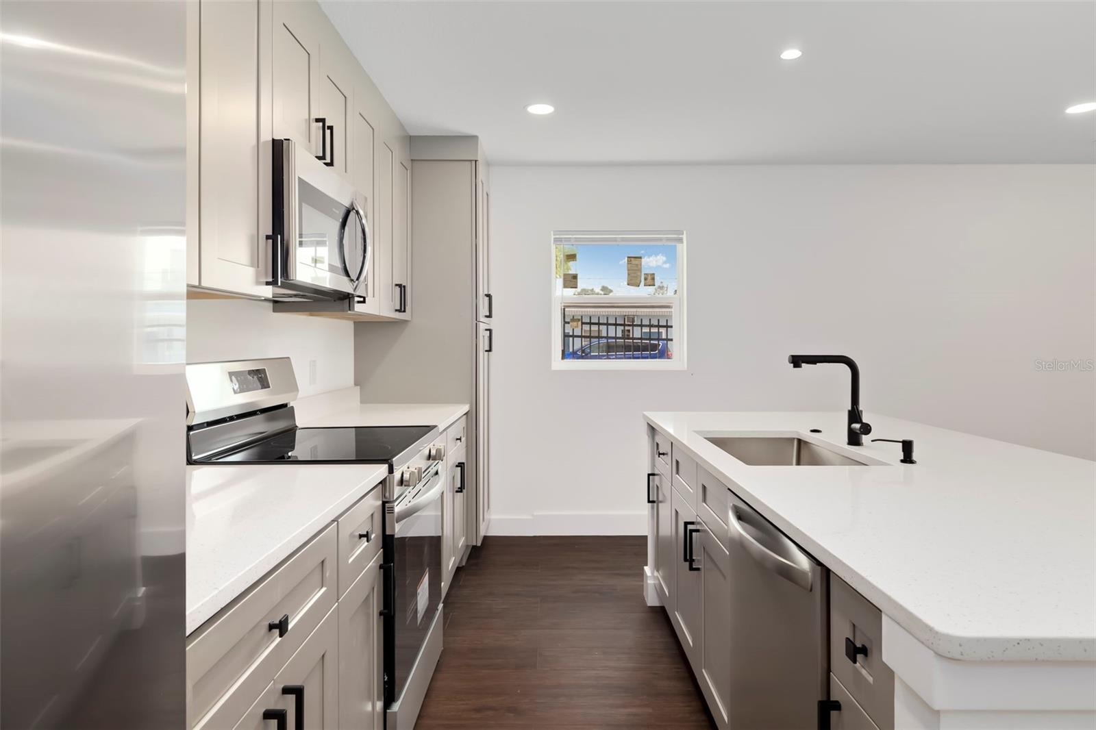 1414 17TH AVE W #A&B — photo 50