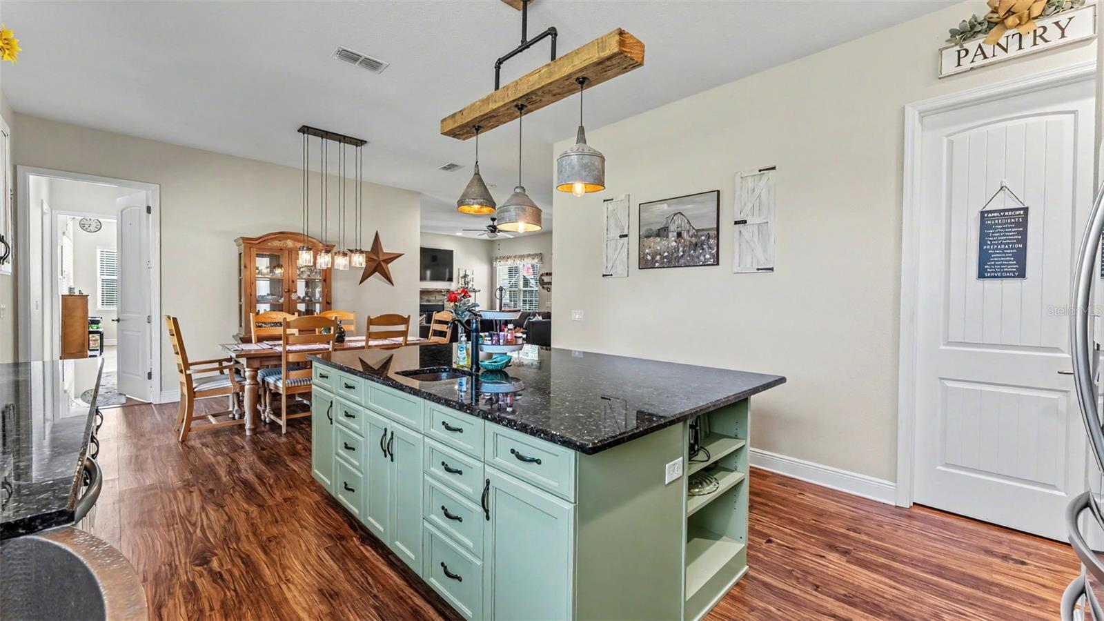 36431 FLORRIE MAE LN — photo 17