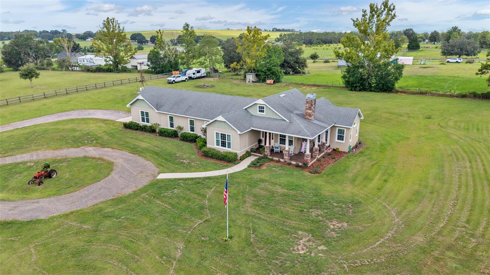 36431 FLORRIE MAE LN — photo 2