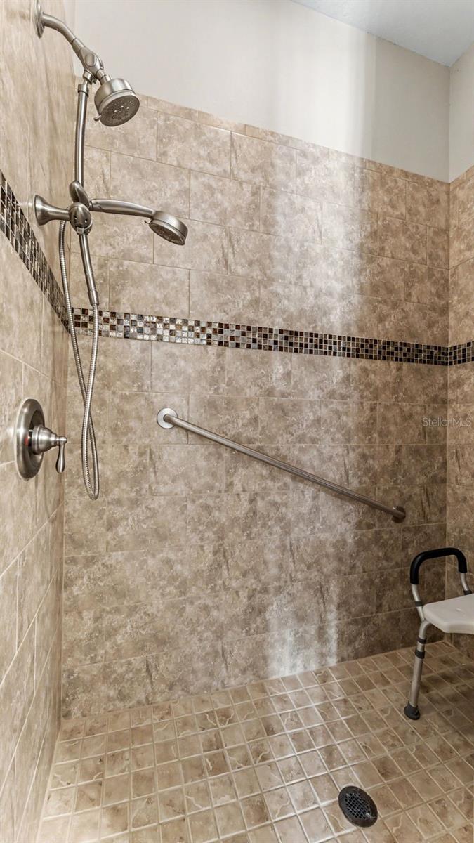 36431 FLORRIE MAE LN — photo 30