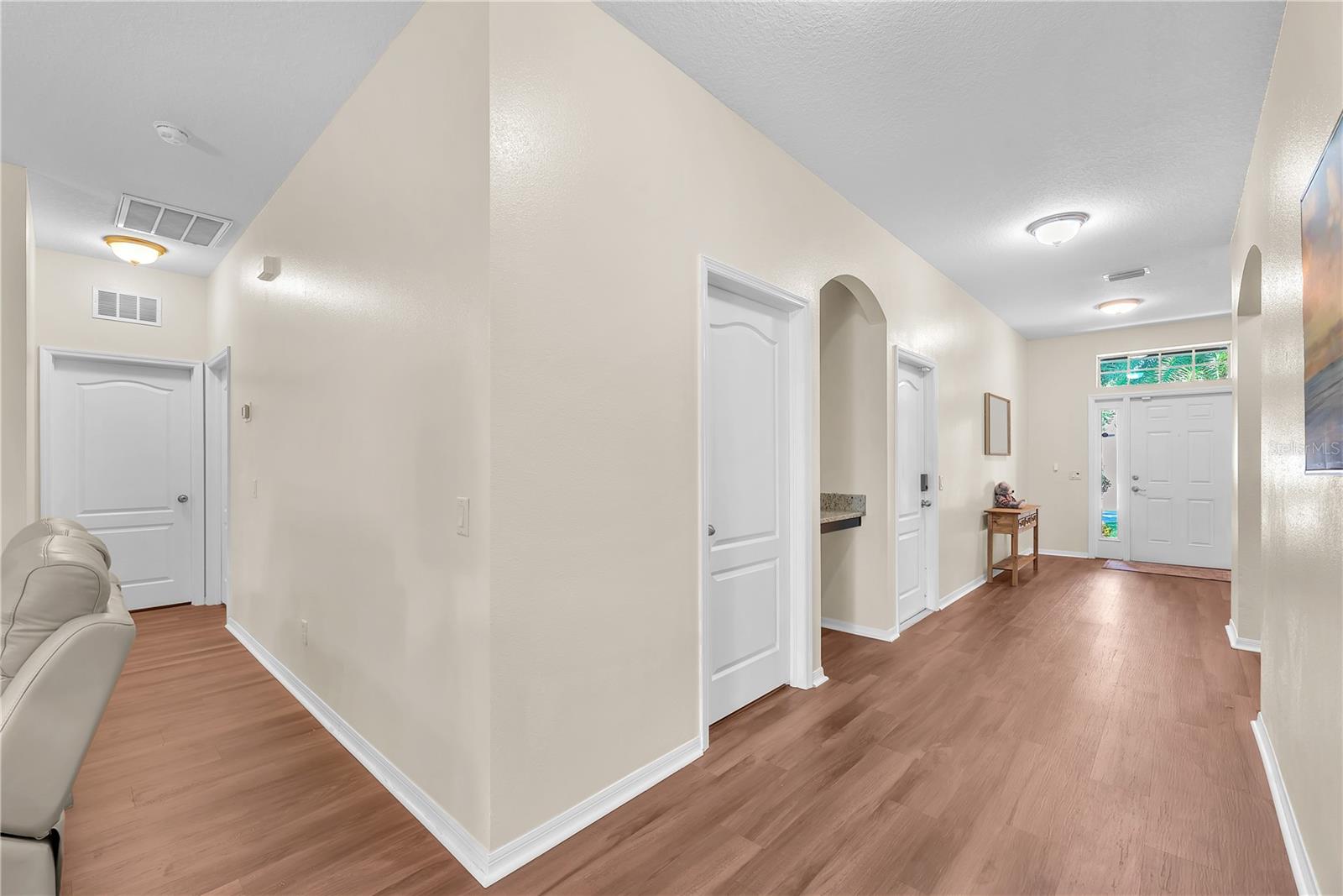 1407 RUSHGROVE CIR — photo 12