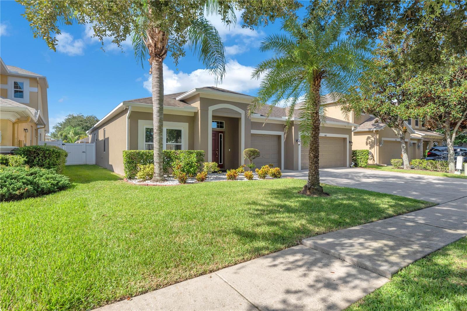 1407 RUSHGROVE CIR — photo 3