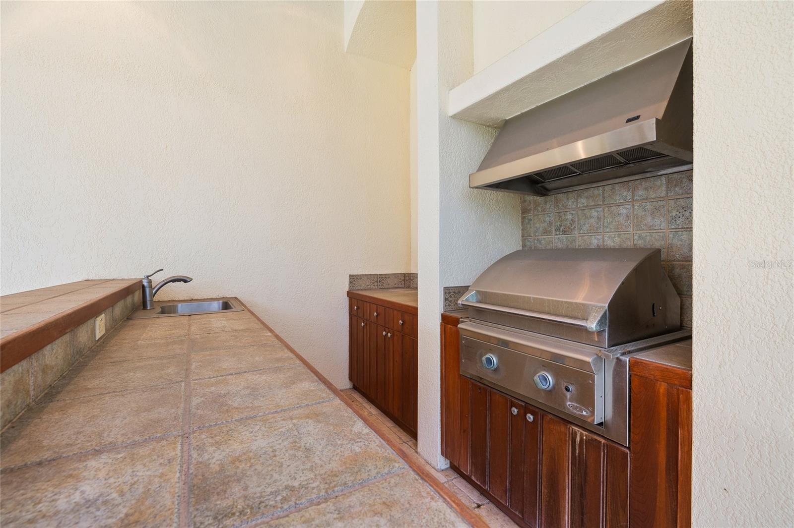 6800 WISTERIA LOOP — photo 74