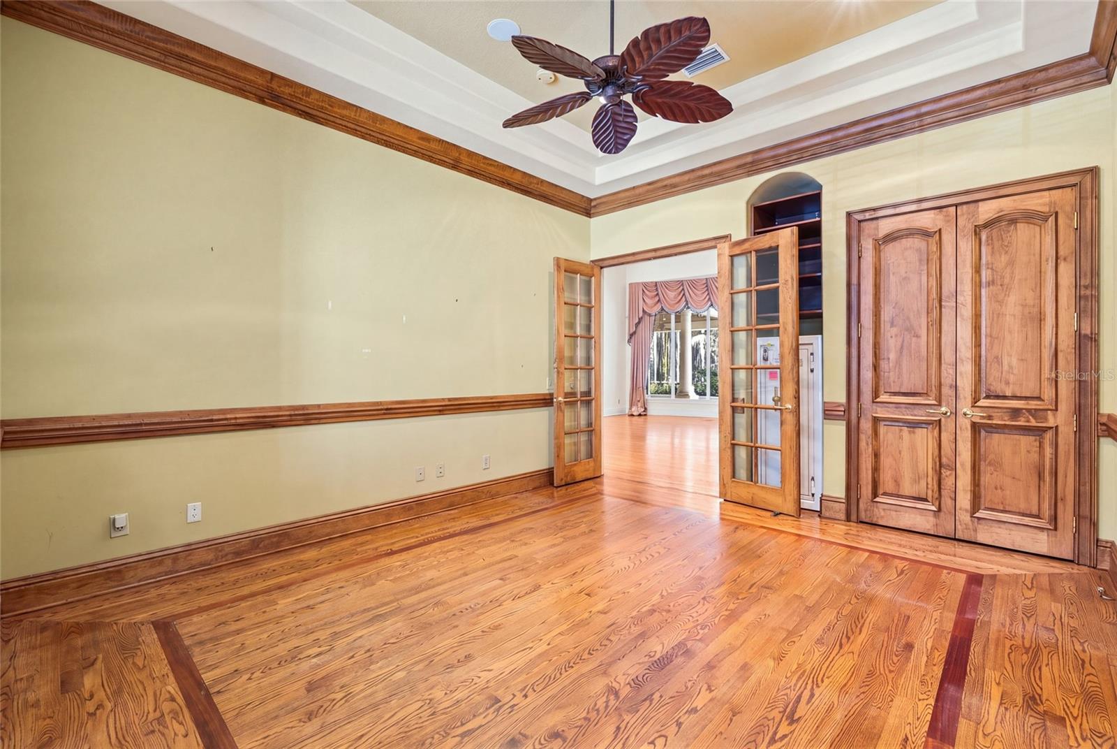 6800 WISTERIA LOOP — photo 38