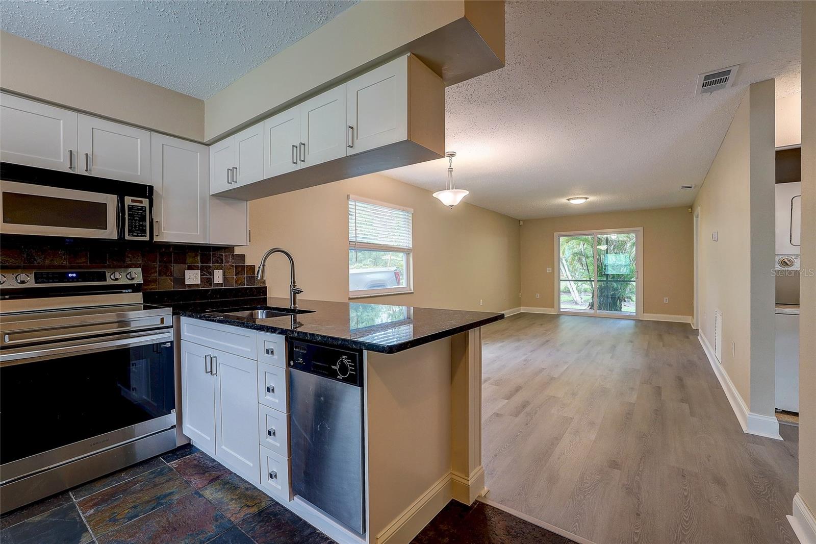 4625 SUMMERWIND DR #13 — photo 3