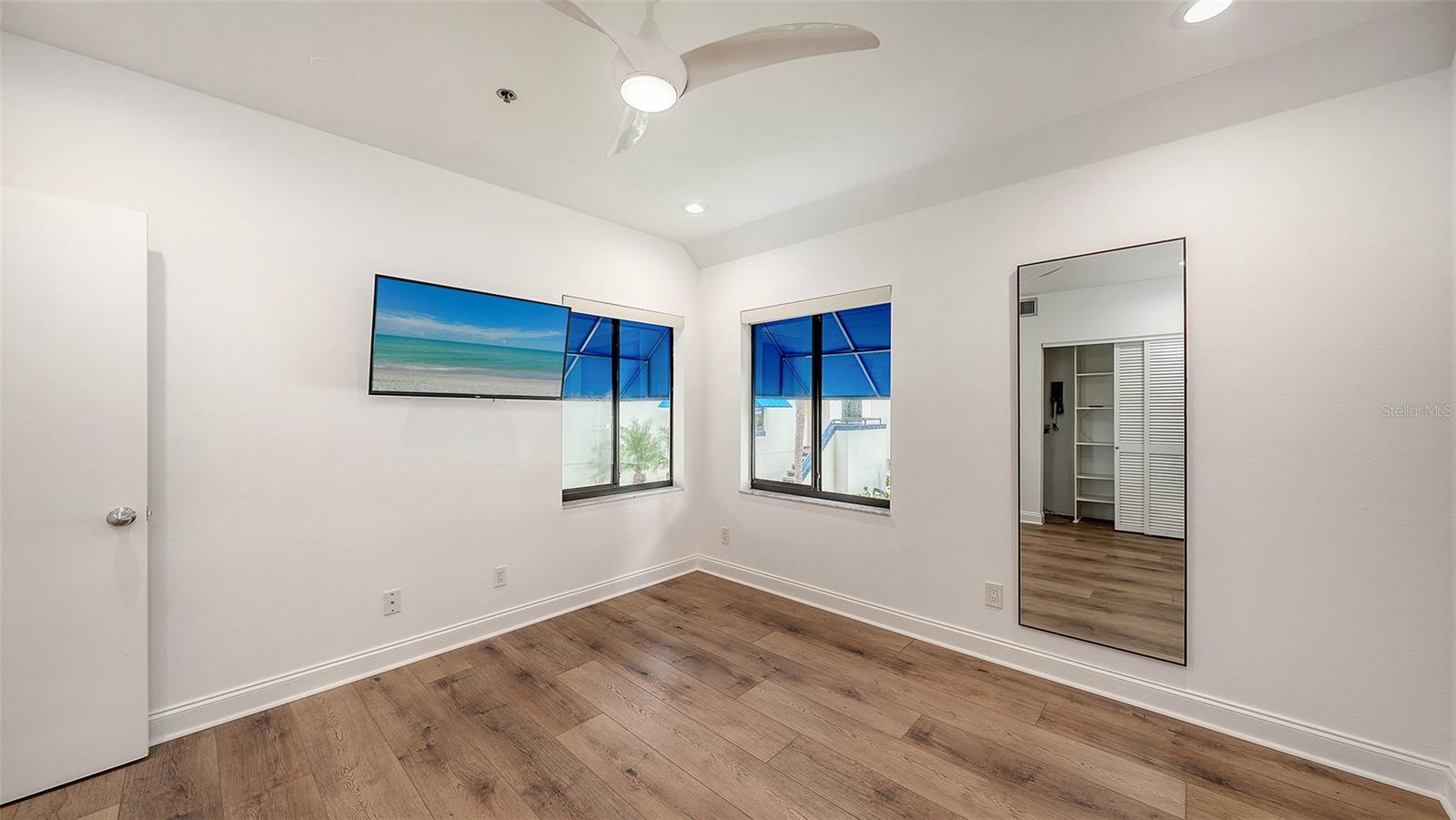 1916 HARBOURSIDE DR #804 — photo 36