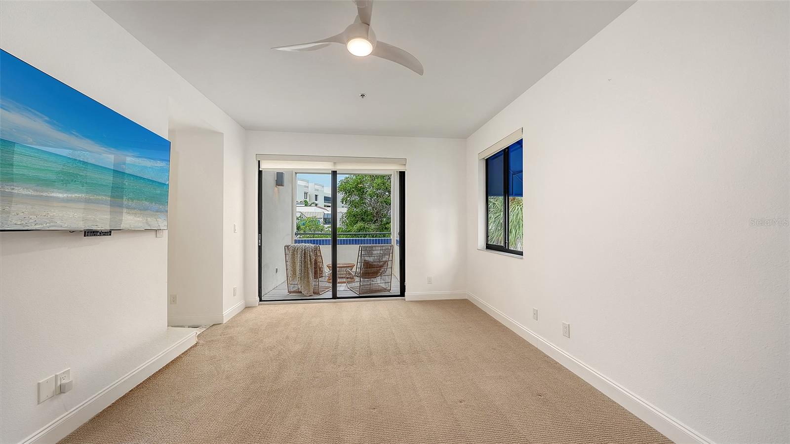 1916 HARBOURSIDE DR #804 — photo 37