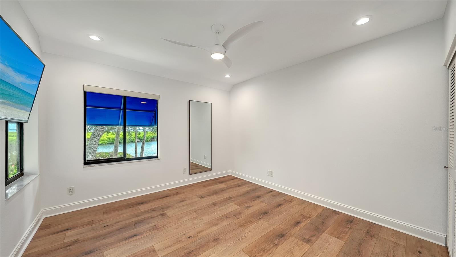 1916 HARBOURSIDE DR #804 — photo 35