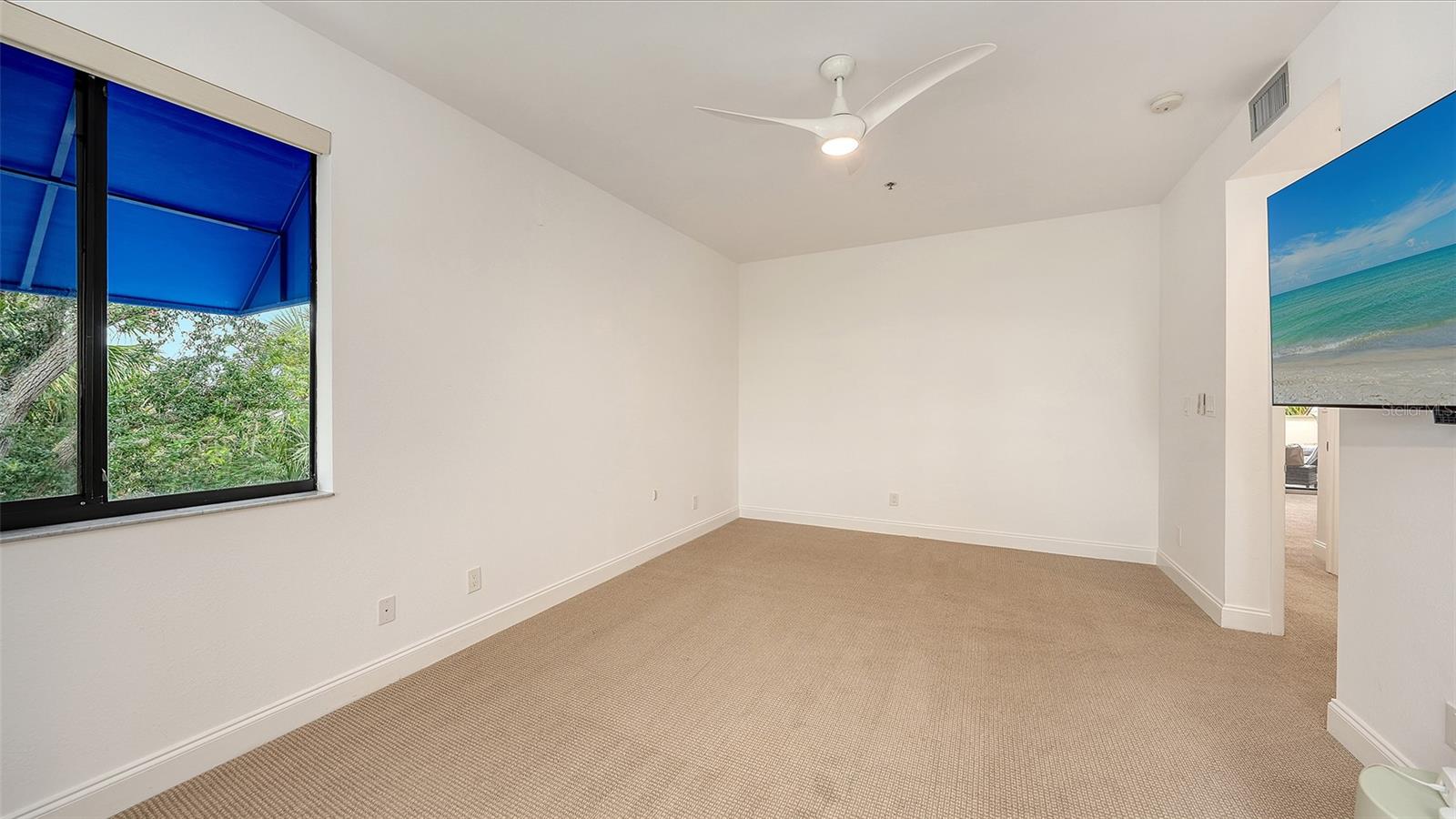 1916 HARBOURSIDE DR #804 — photo 38