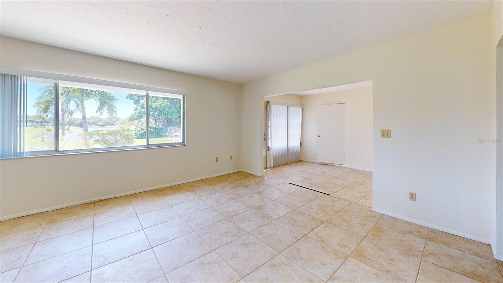 1213 GLEN OAKS DR E — photo 18