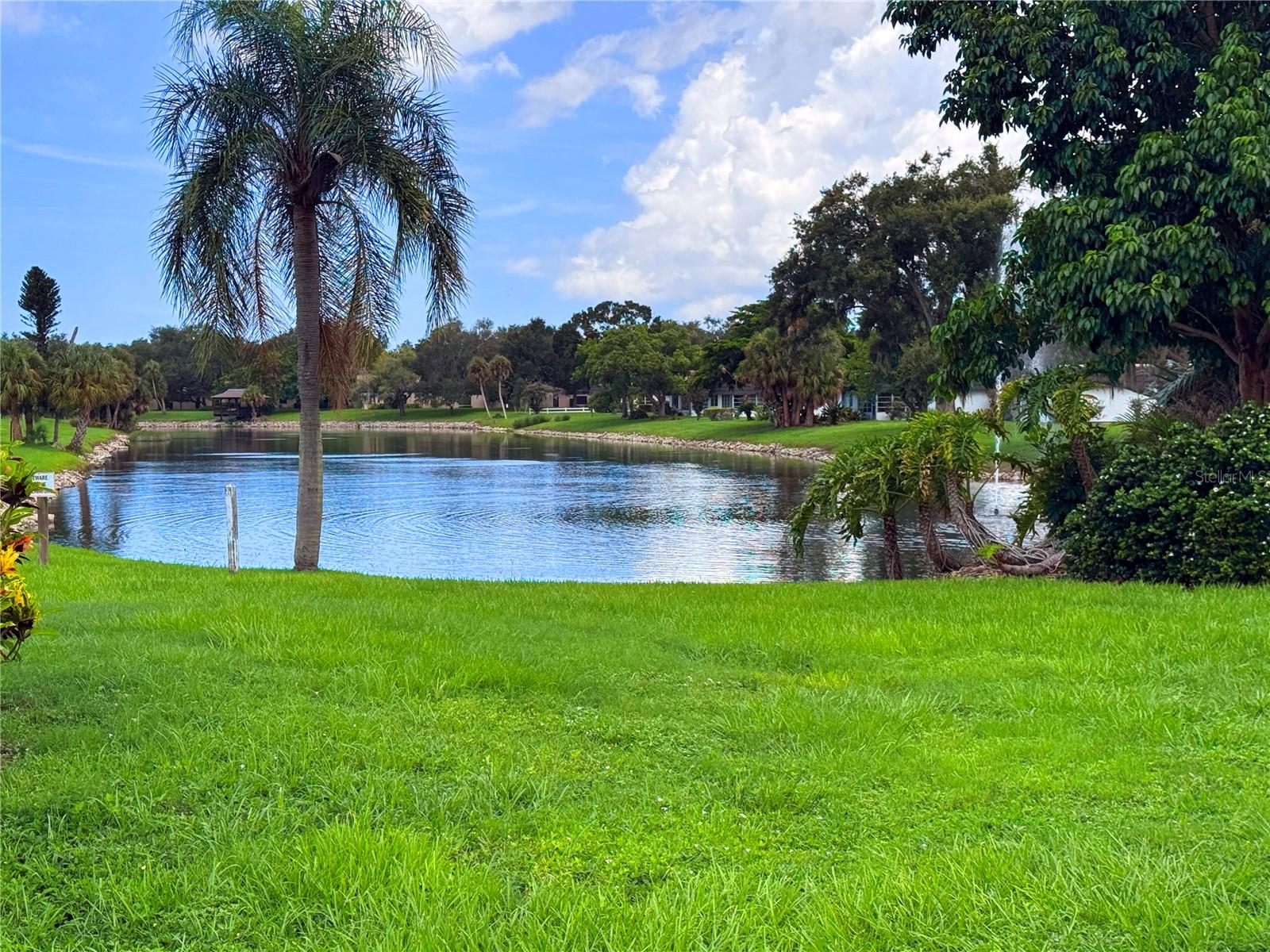 1213 GLEN OAKS DR E — photo 10
