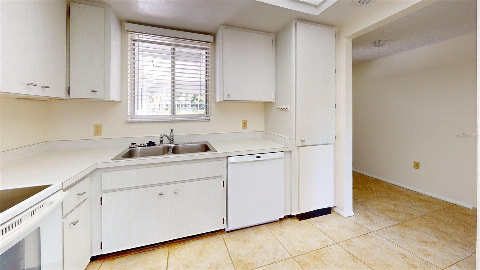 1213 GLEN OAKS DR E — photo 15