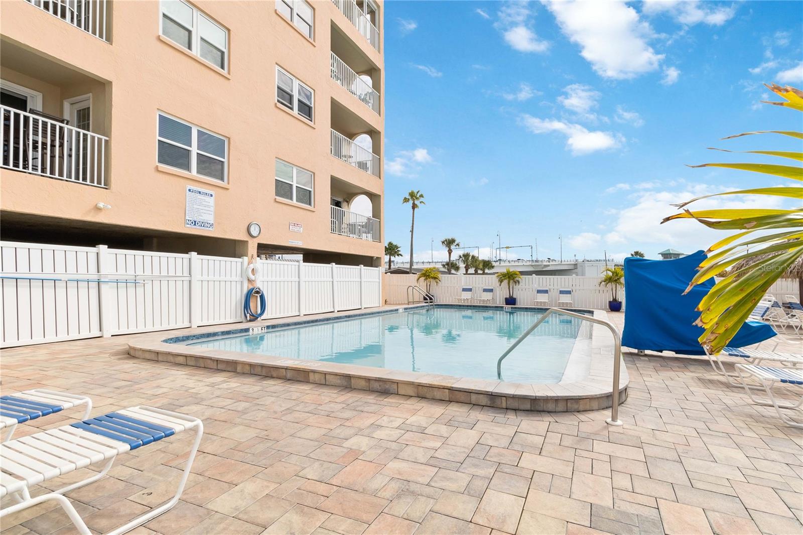 12901 GULF LN #503 — photo 24