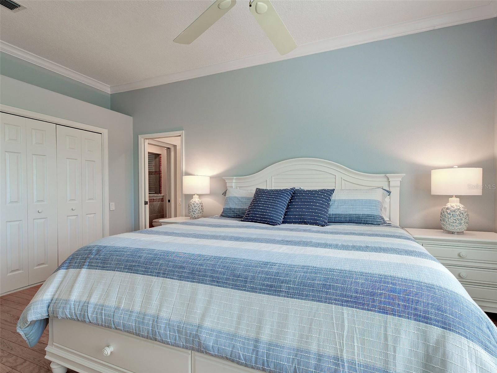 311 LANSBROOK DR — photo 40