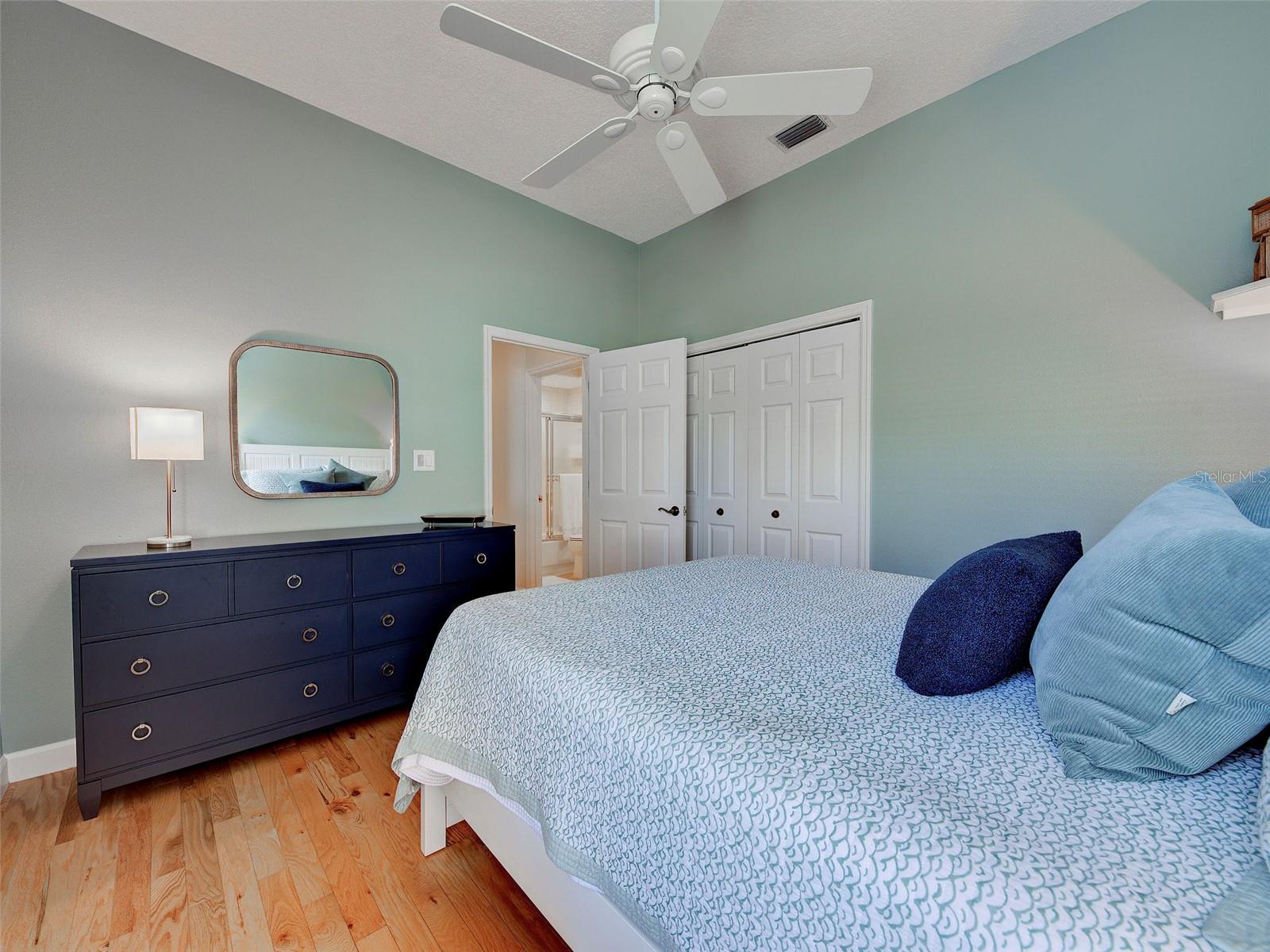 311 LANSBROOK DR — photo 48