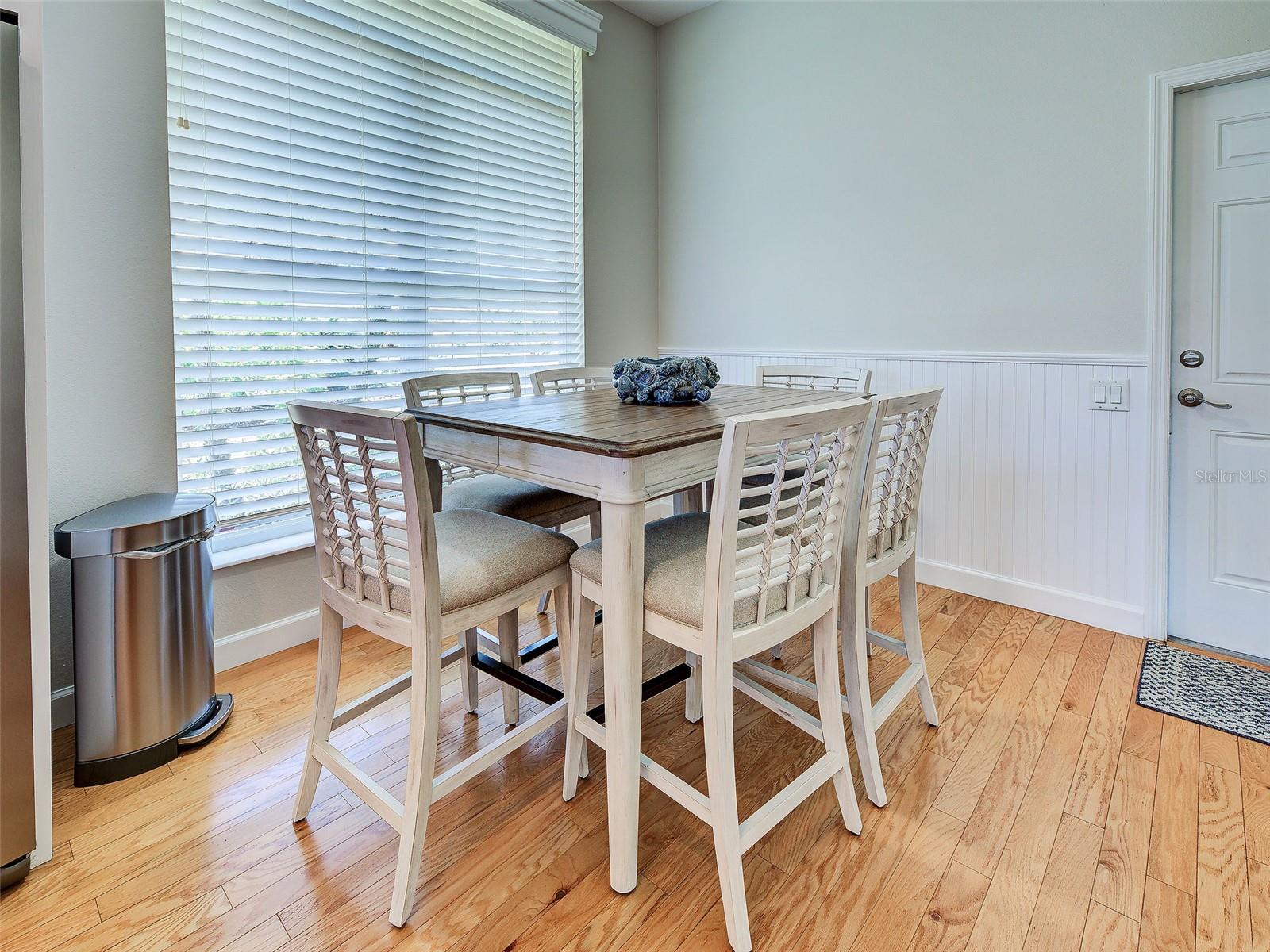 311 LANSBROOK DR — photo 31