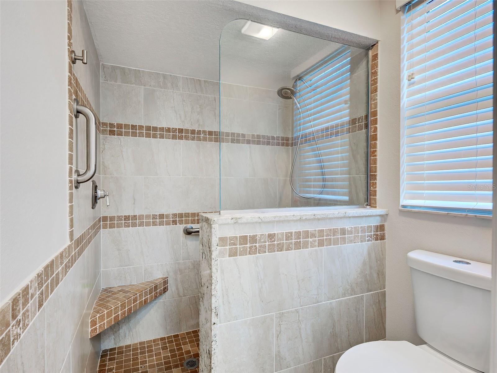 311 LANSBROOK DR — photo 45