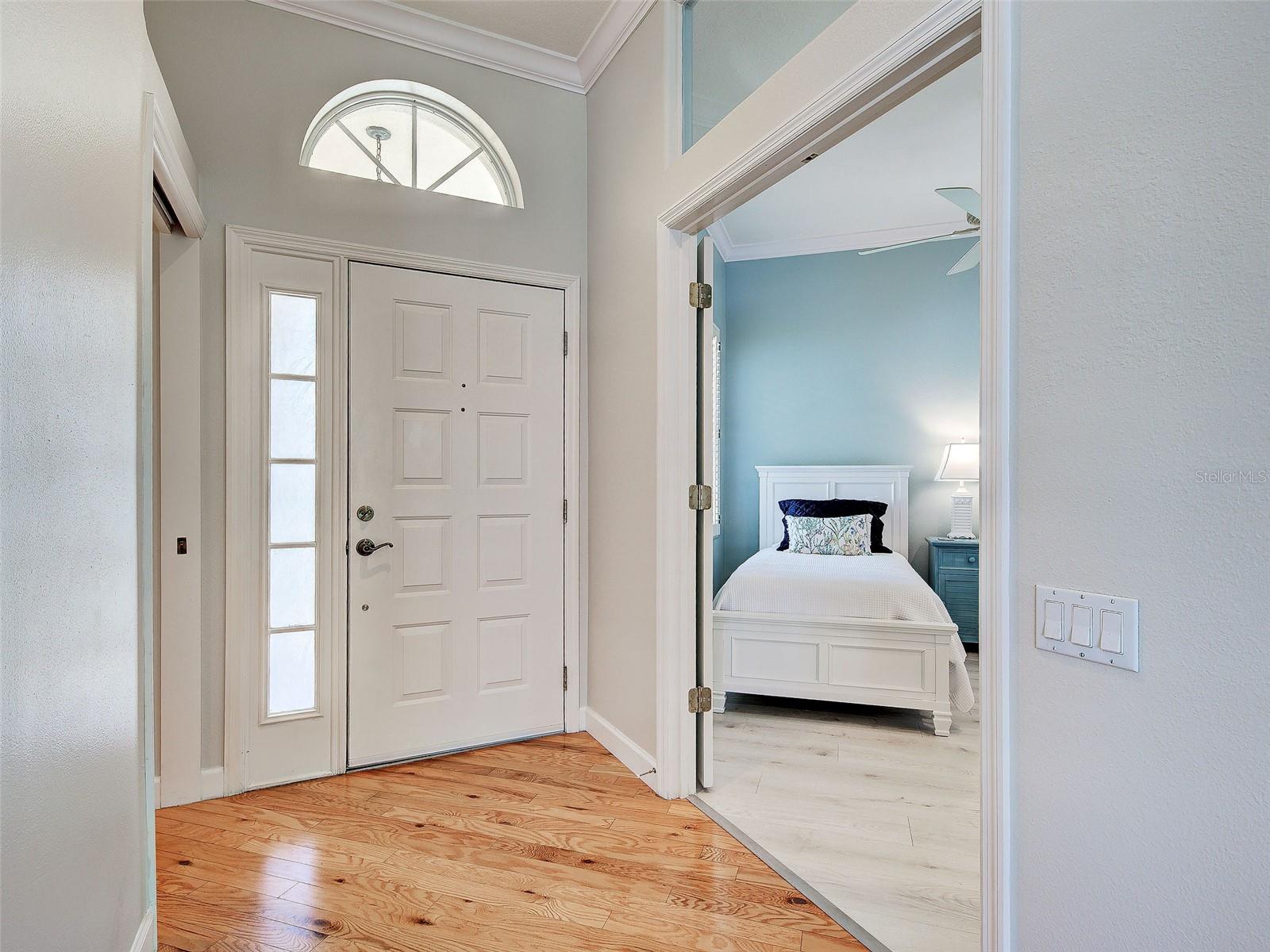 311 LANSBROOK DR — photo 10