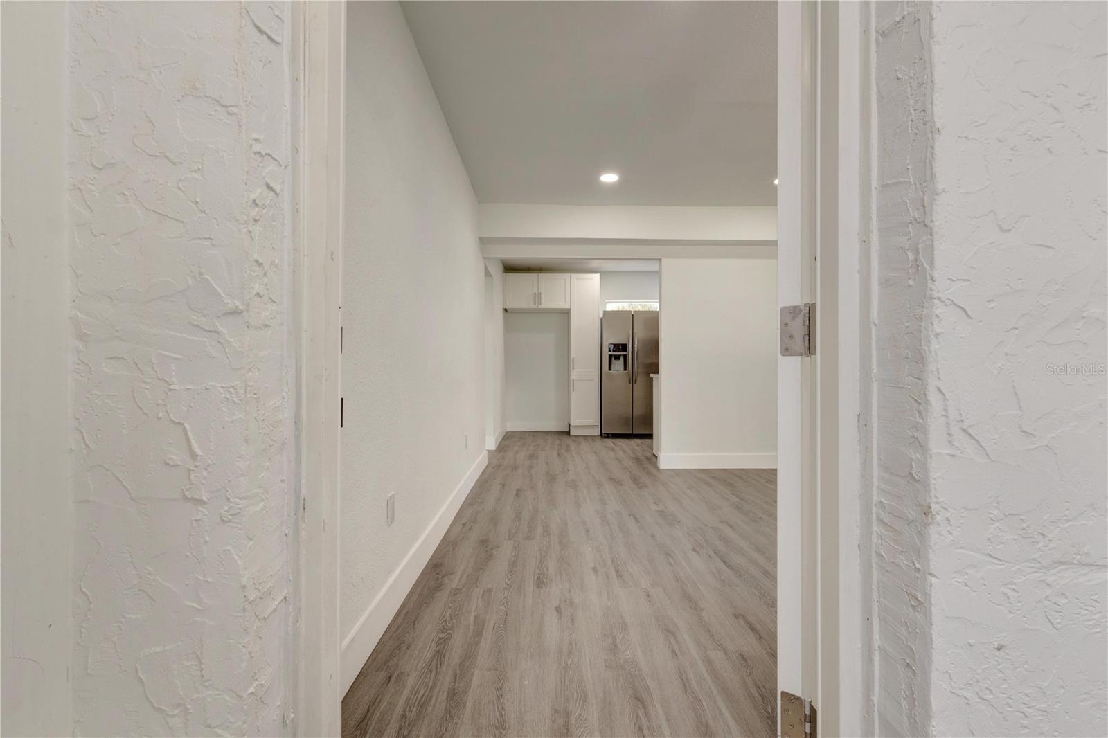 5039 AVERY RD — photo 3