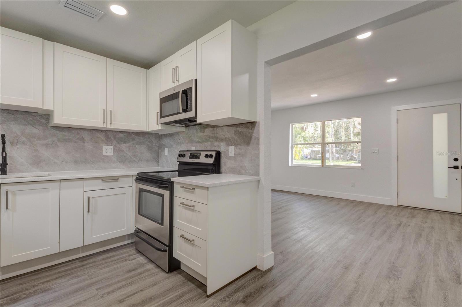 5039 AVERY RD — photo 14