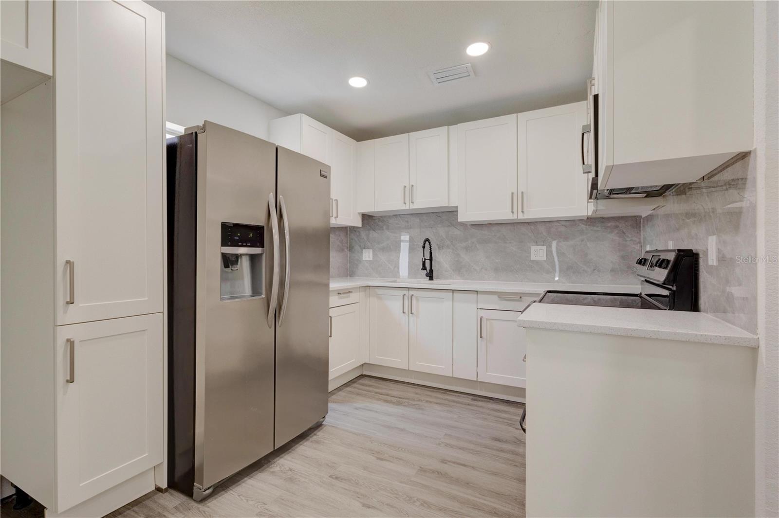 5039 AVERY RD — photo 15