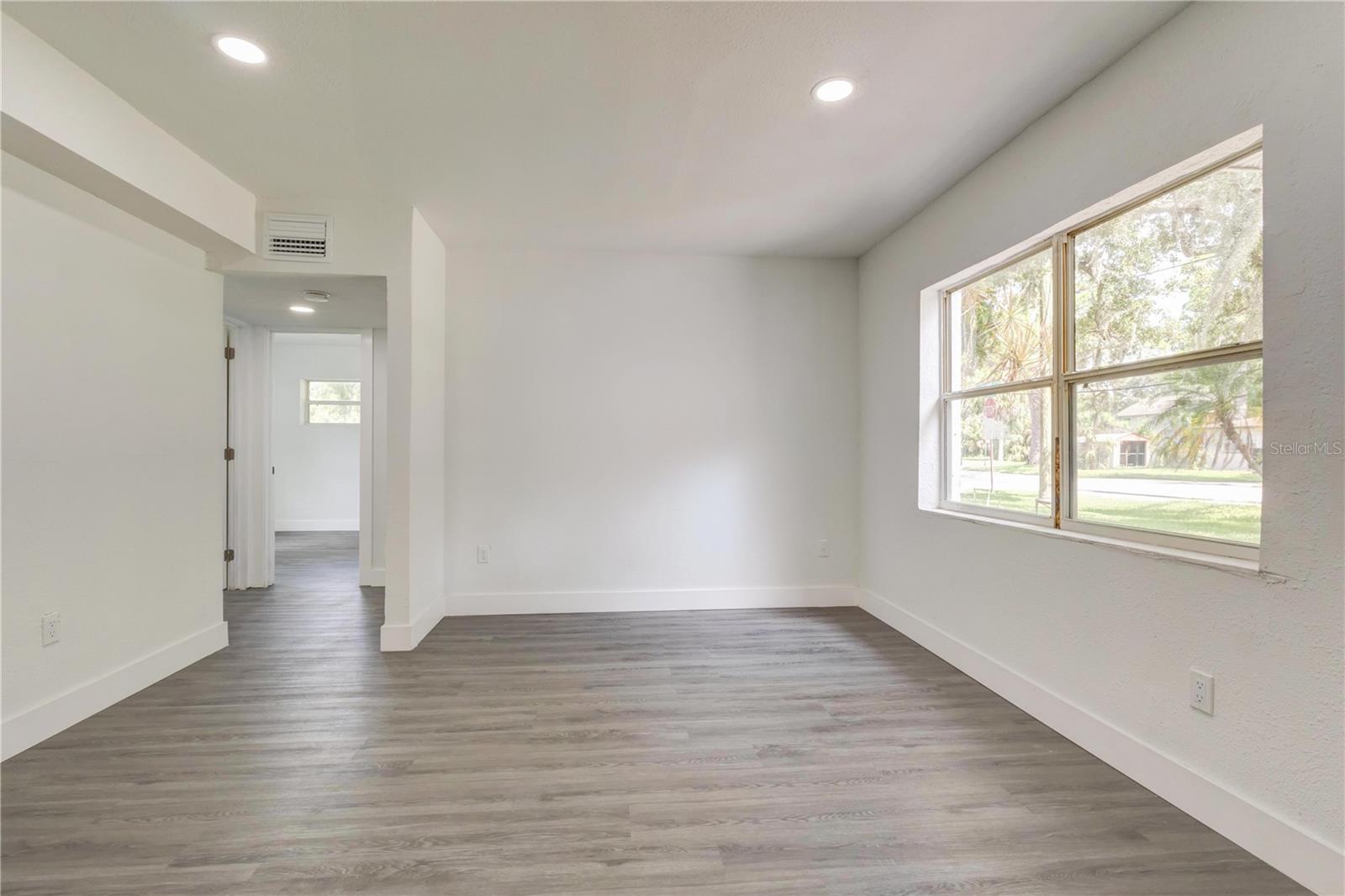 5039 AVERY RD — photo 7