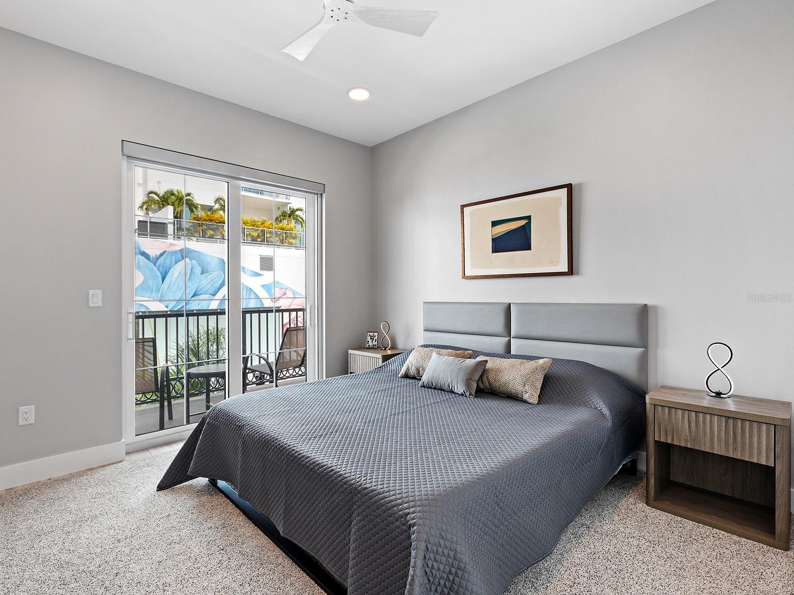 1500 STATE ST #402 — photo 17
