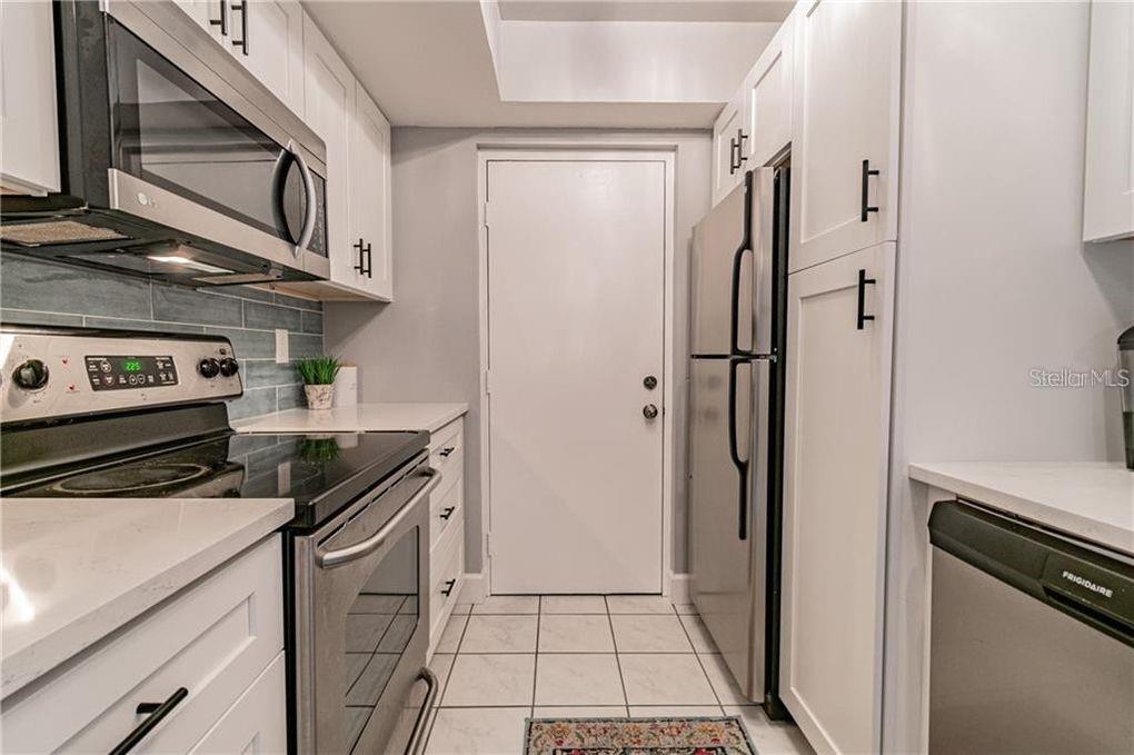 1812 BOUGH AVE #C — photo 10