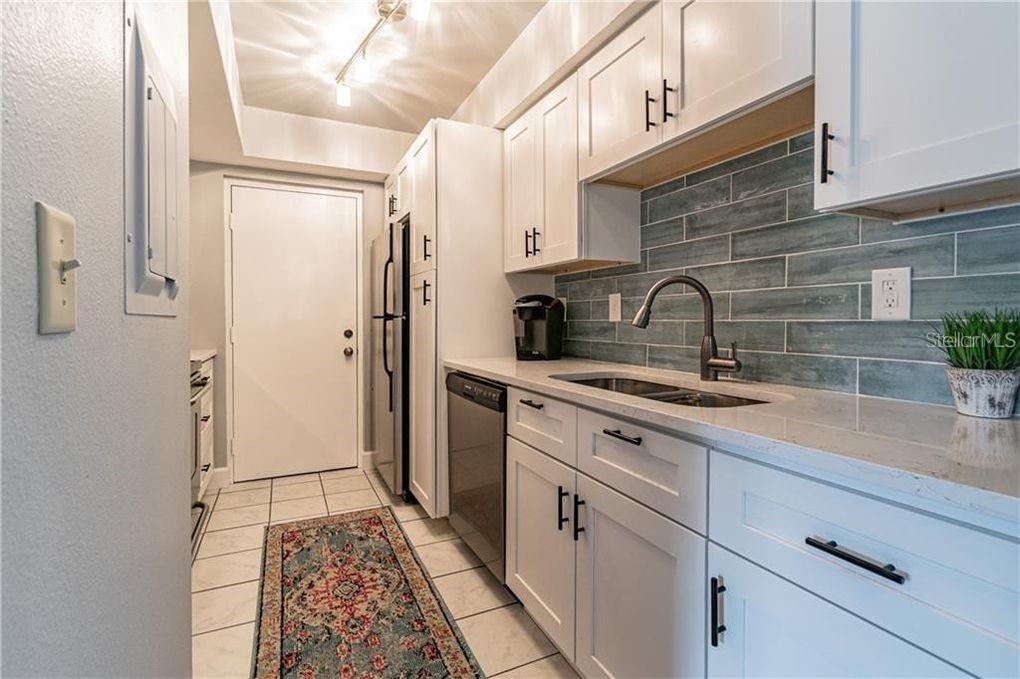 1812 BOUGH AVE #C — photo 9