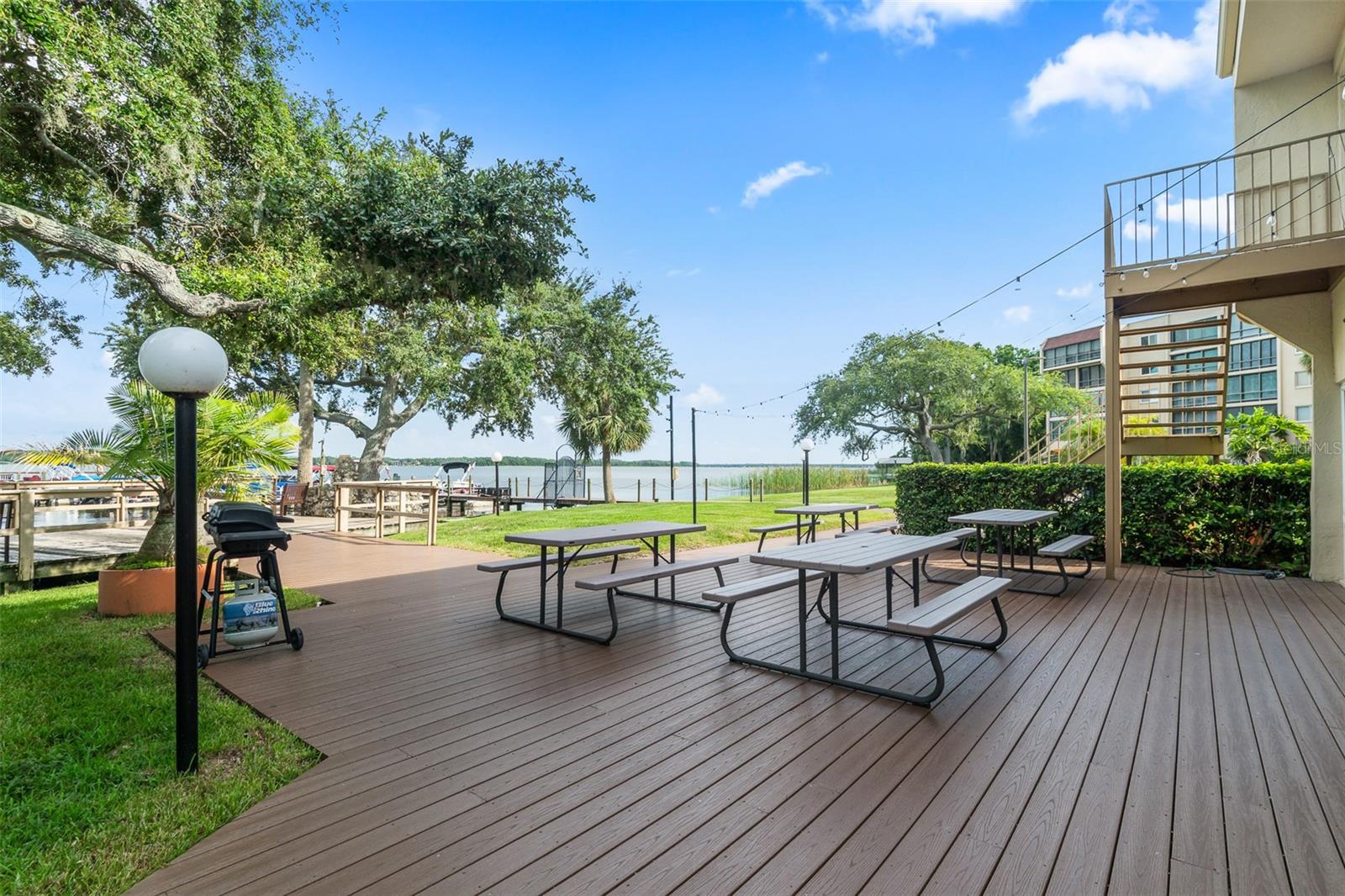 90 HIGHLAND AVE S #402 — photo 47