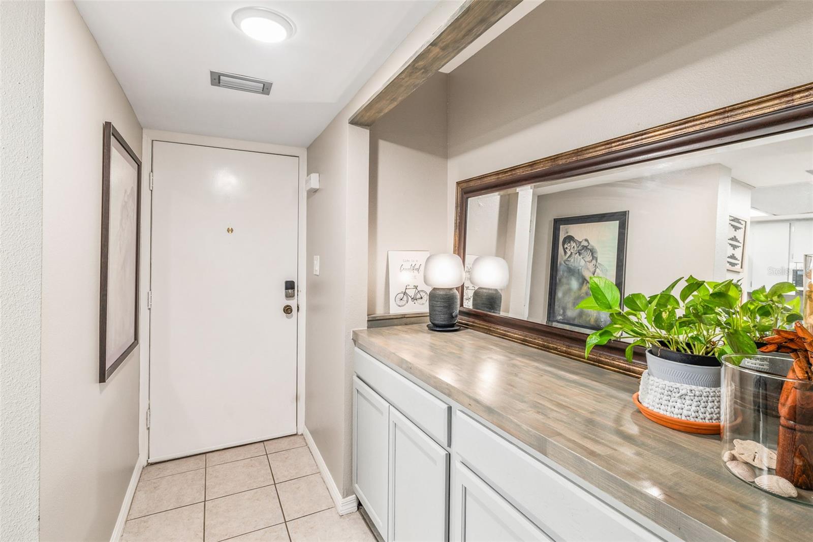 90 HIGHLAND AVE S #402 — photo 12