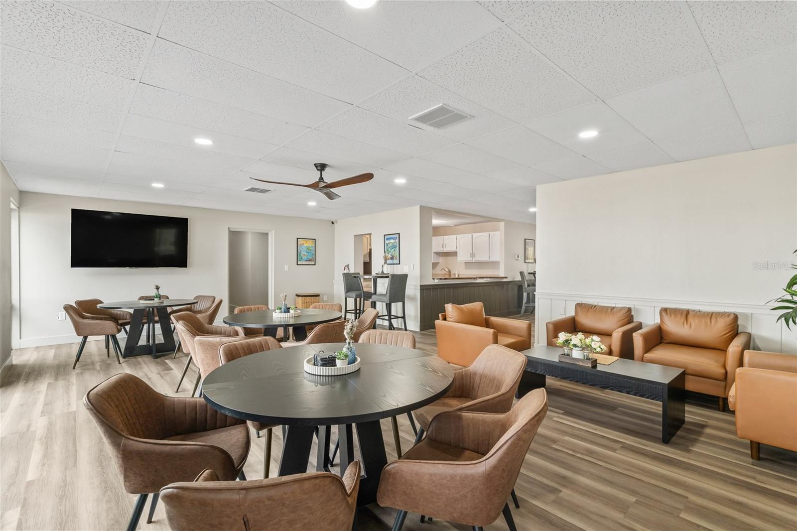 90 HIGHLAND AVE S #402 — photo 33